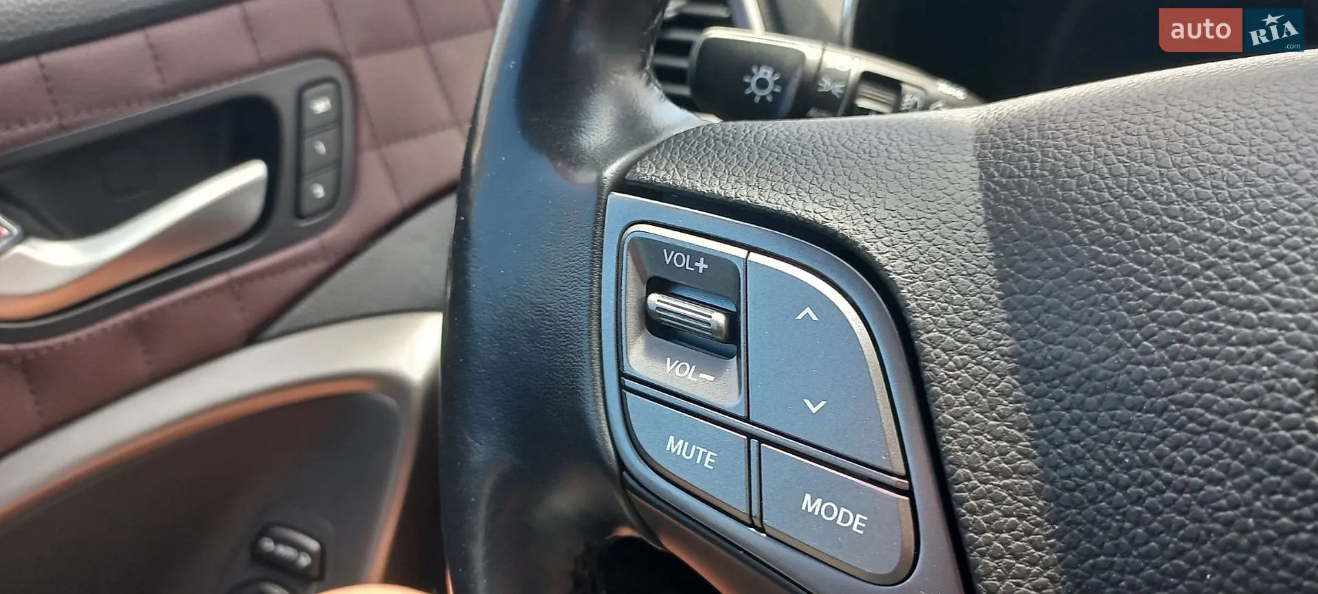 2017 Hyundai Santa Fe - мініатюра 80