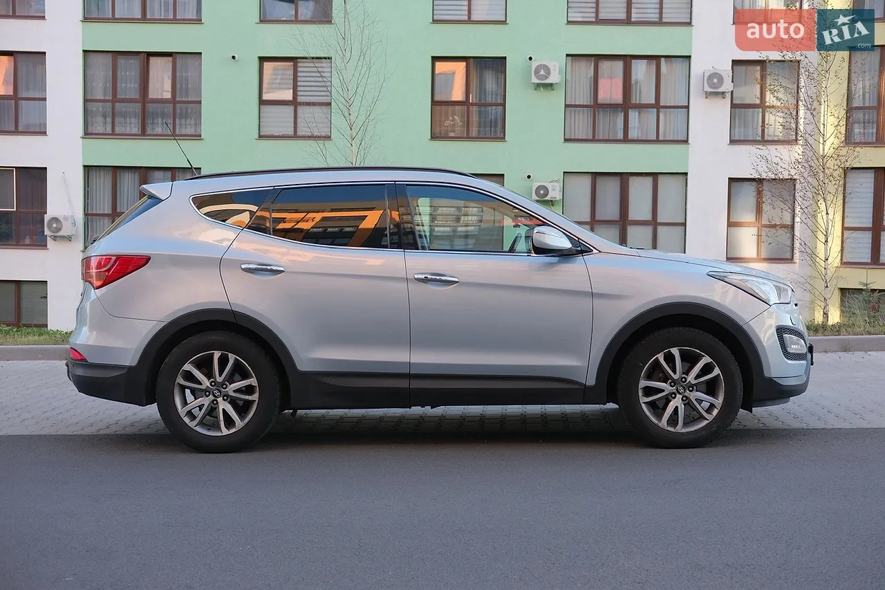 2011 Hyundai Santa Fe - мініатюра 27