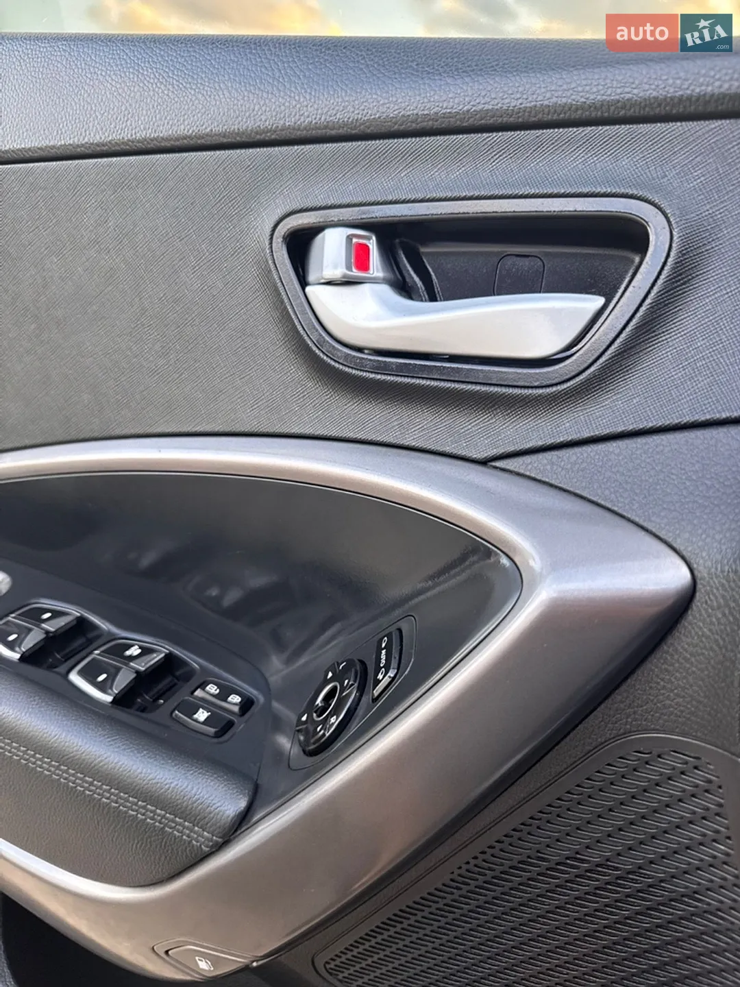 2013 Hyundai Santa Fe - мініатюра 33