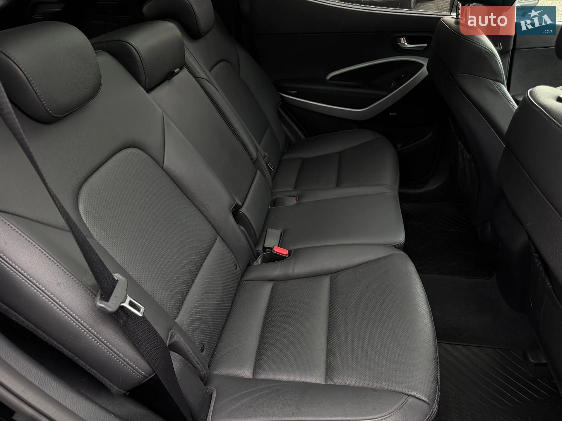 2016 Hyundai Santa Fe - мініатюра 22