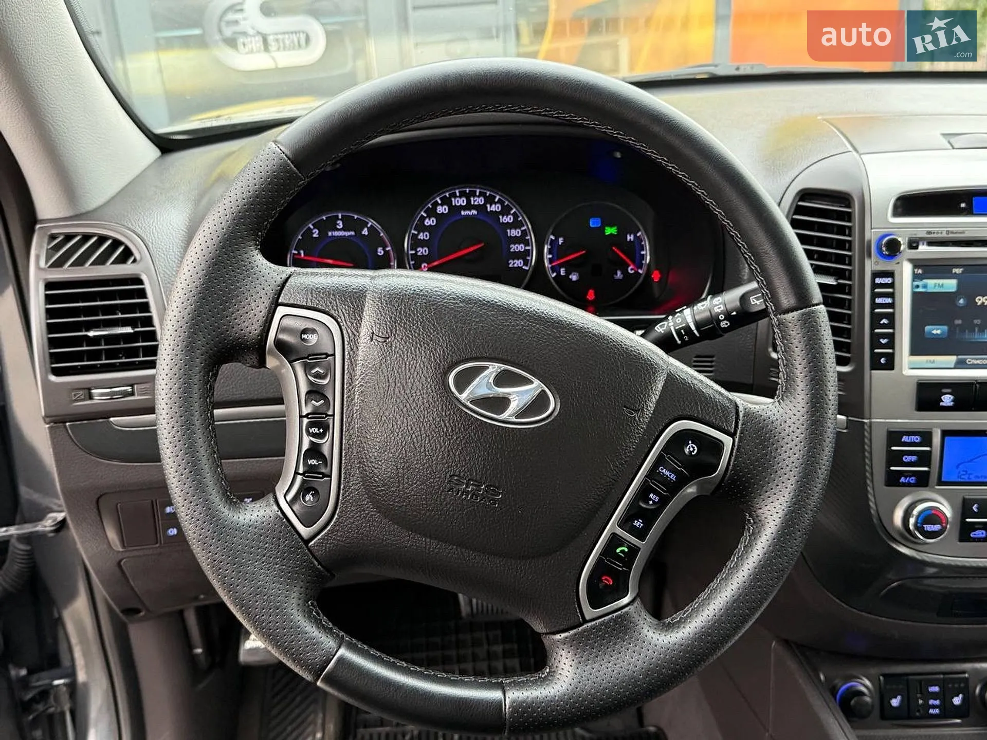 2011 Hyundai Santa Fe - мініатюра 51