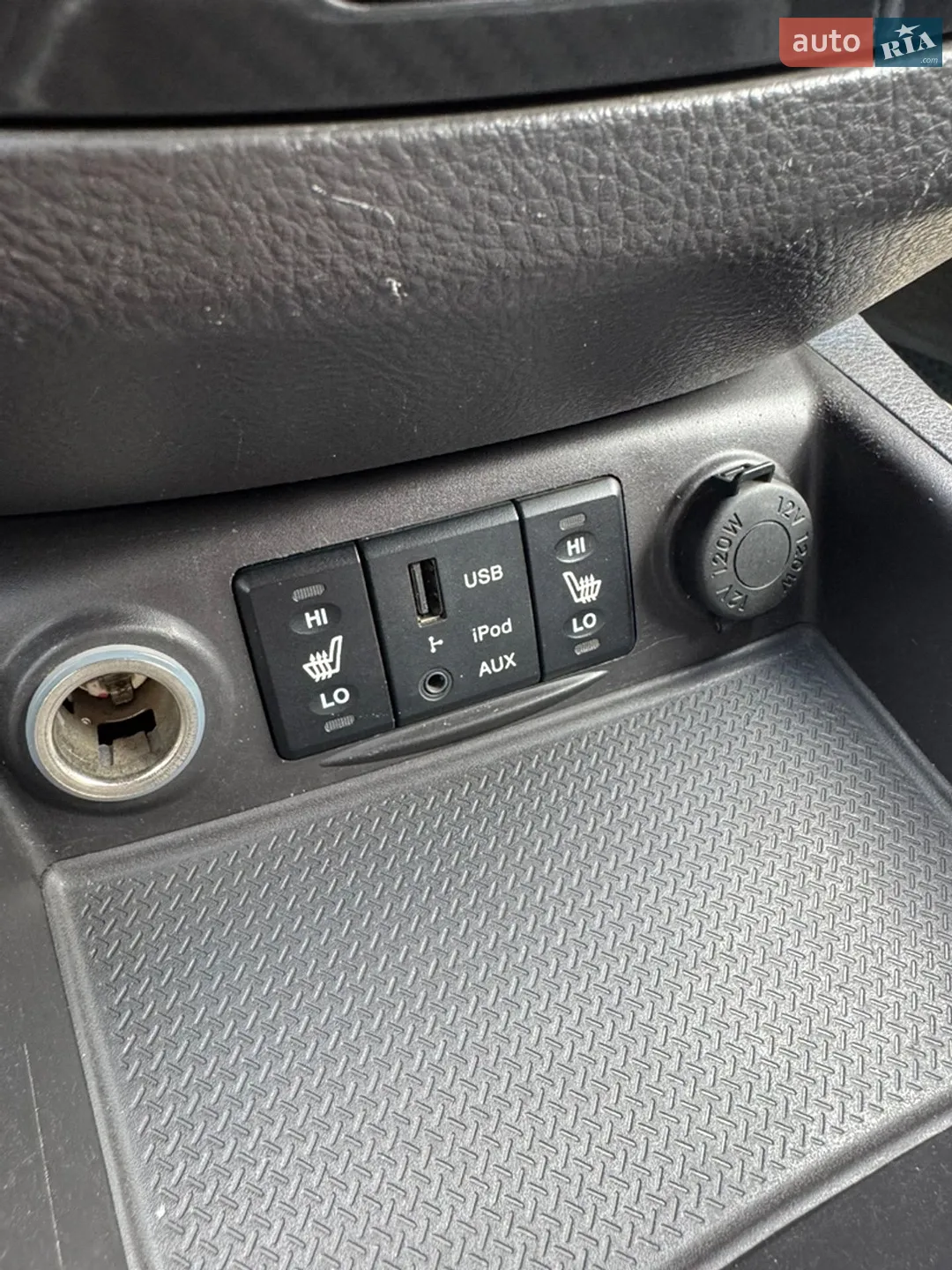 2010 Hyundai Santa Fe - мініатюра 15