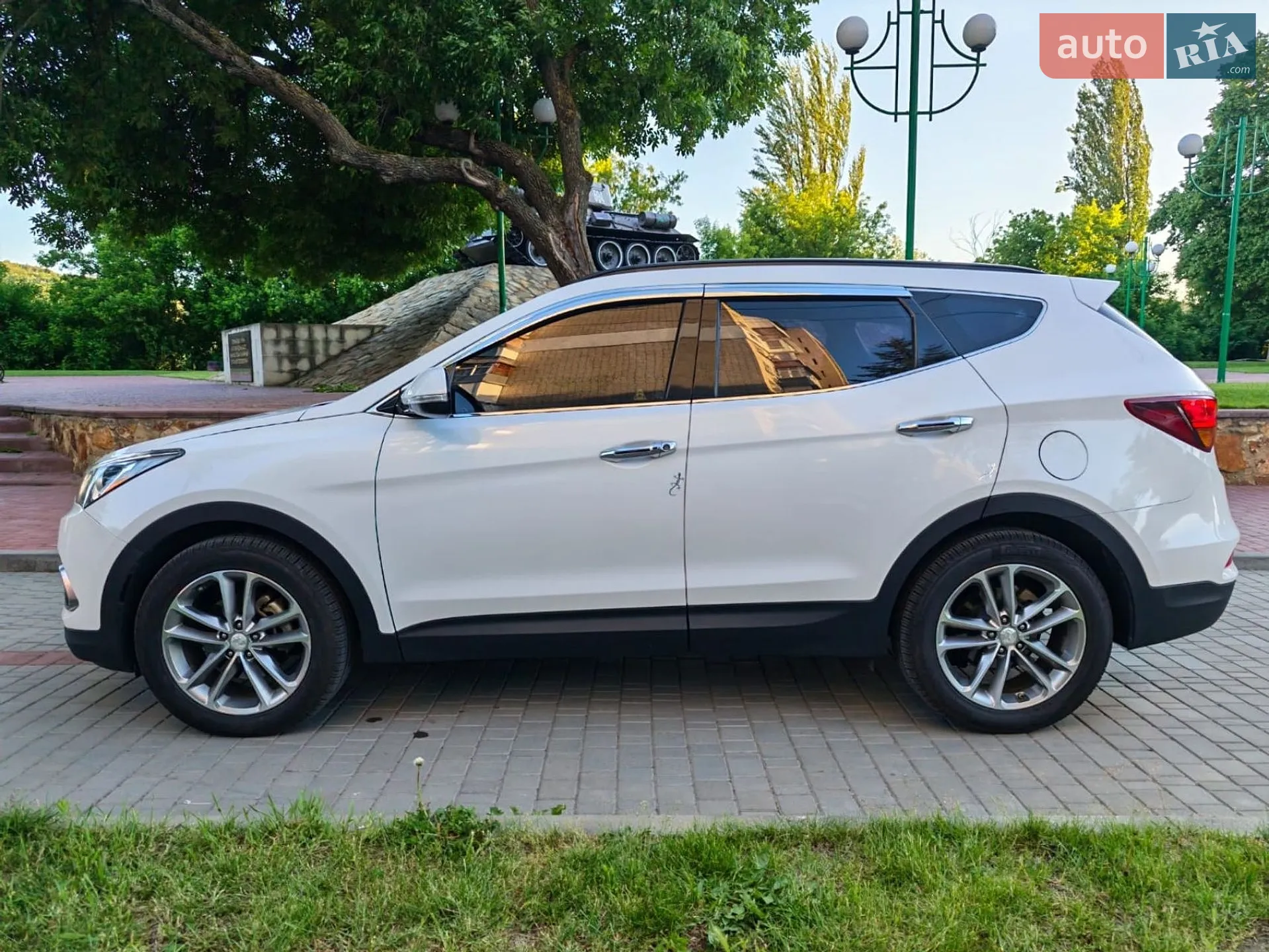 2015 Hyundai Santa Fe - мініатюра 46