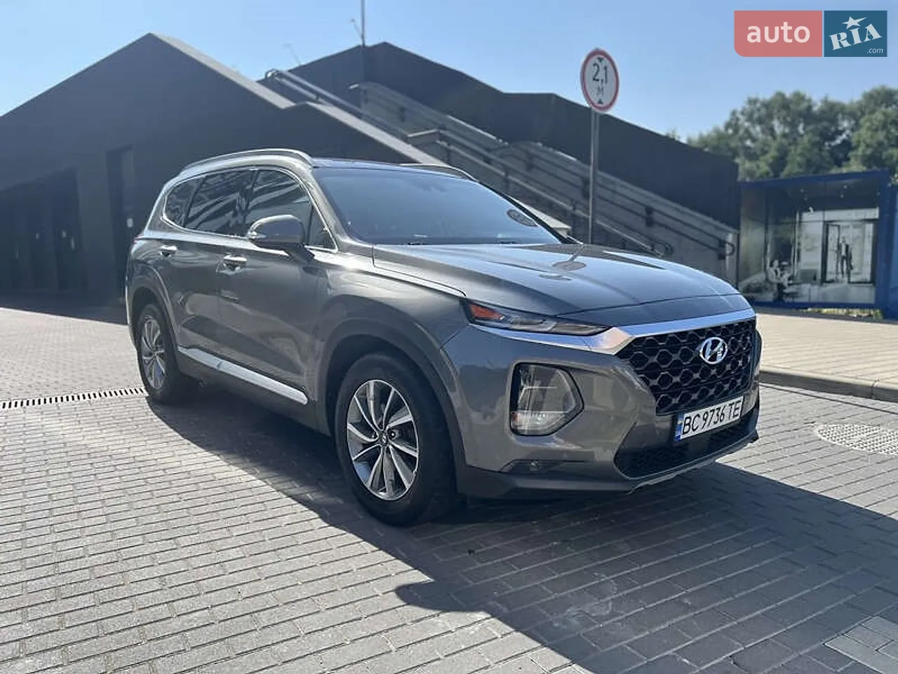 2019 Hyundai Santa Fe - мініатюра 22