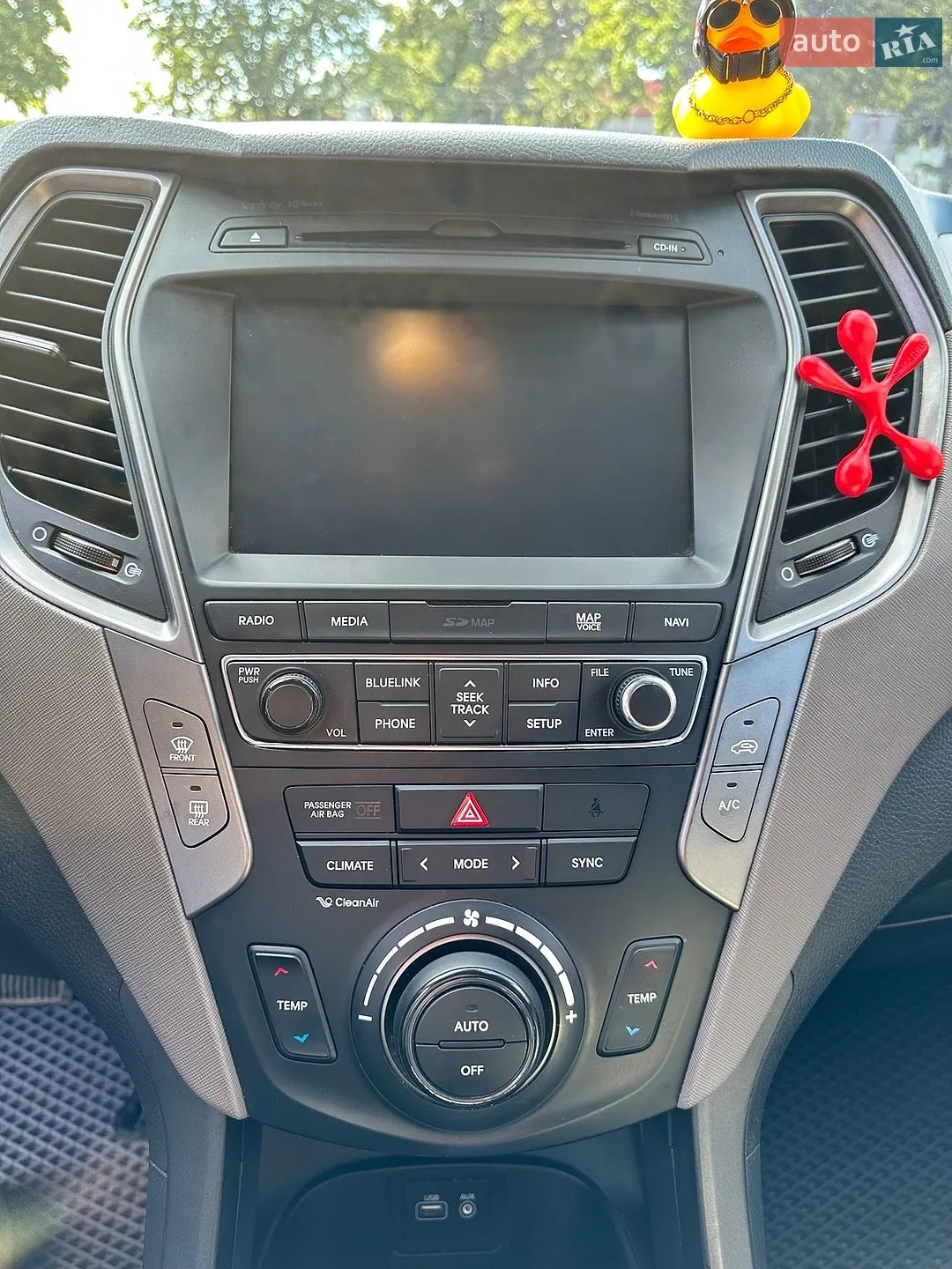 2017 Hyundai Santa Fe - мініатюра 28