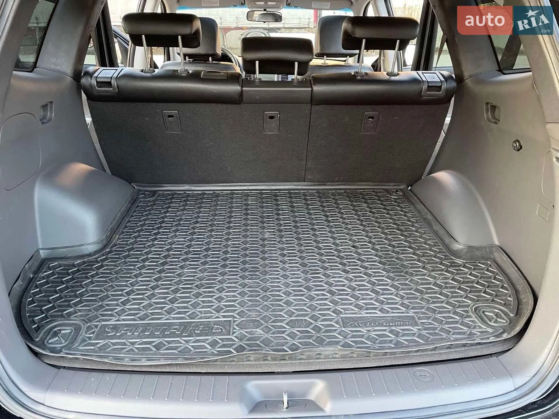 2011 Hyundai Santa Fe - мініатюра 23