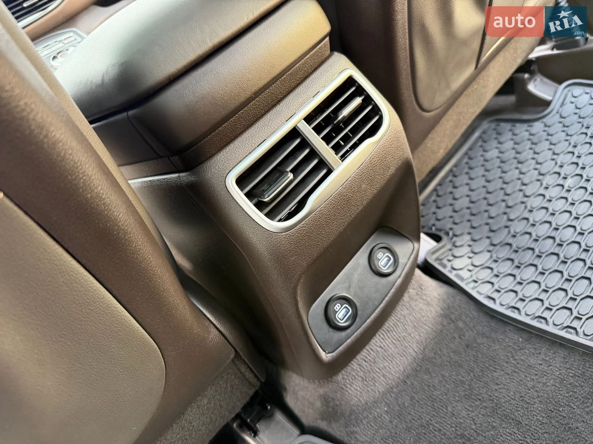 2020 Hyundai Santa Fe - мініатюра 72