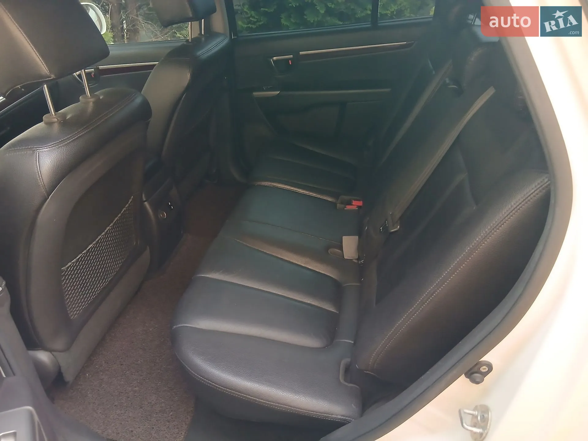 2010 Hyundai Santa Fe - мініатюра 25