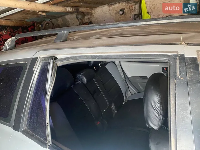 Hyundai Santa FE 2006 VIN KMHSH81WP6U018043 фото оголошення 17 з 49