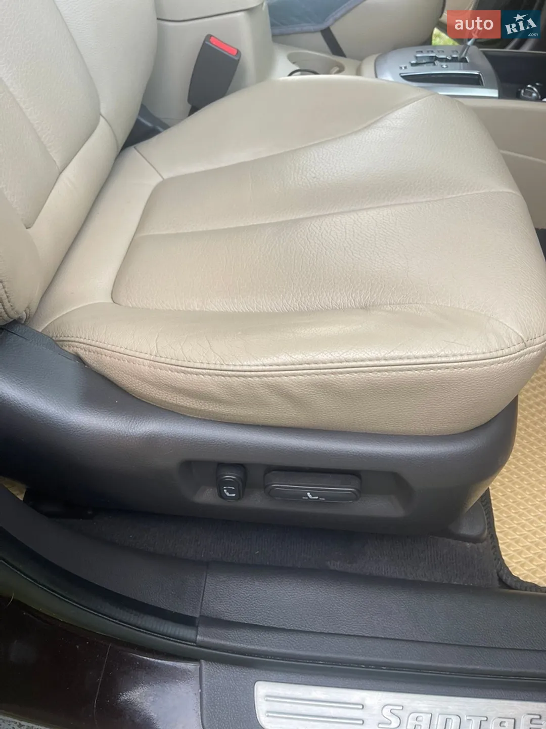 2010 Hyundai Santa Fe - мініатюра 24