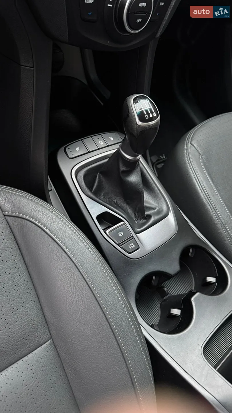 2015 Hyundai Santa Fe - мініатюра 17
