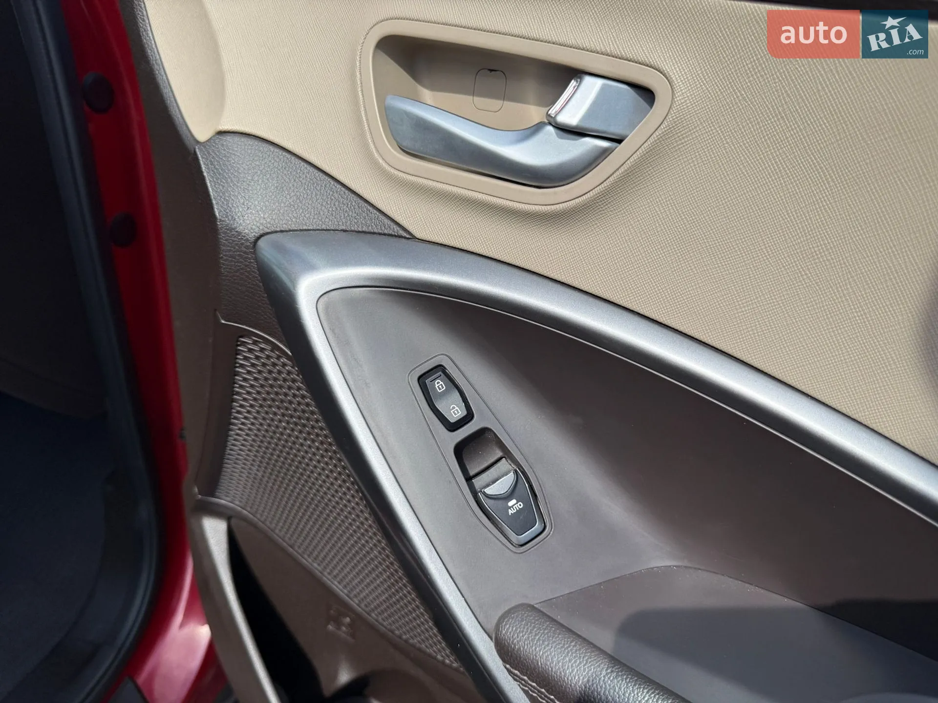 2016 Hyundai Santa Fe - мініатюра 13