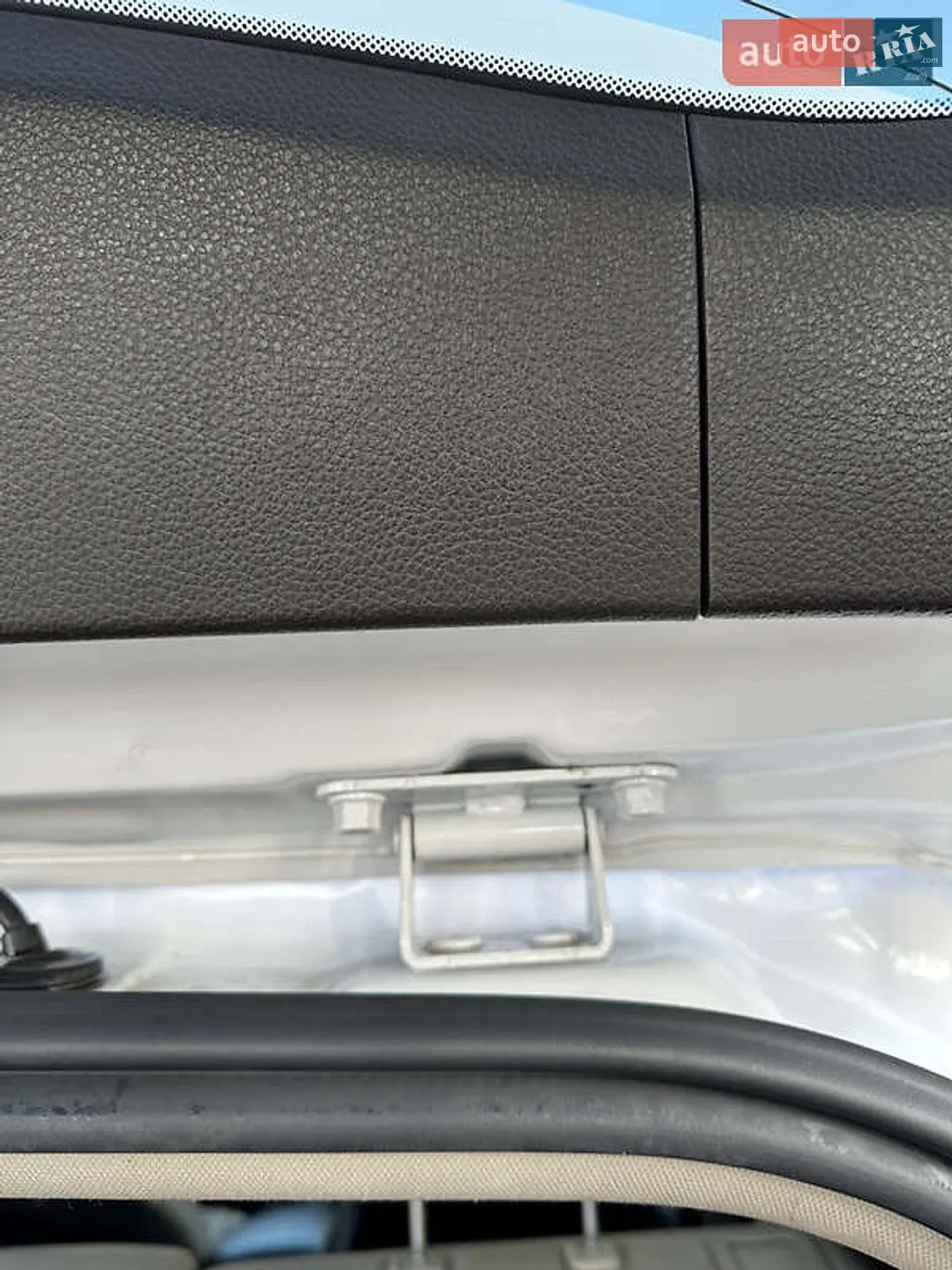 2014 Hyundai Santa Fe - мініатюра 23