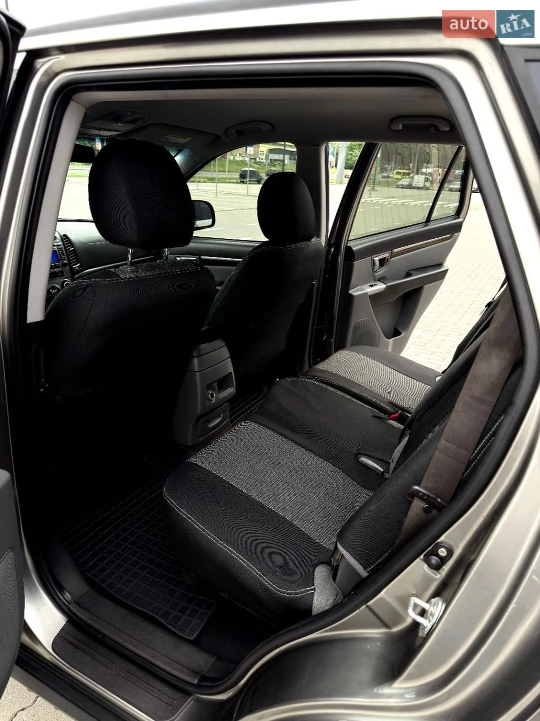 2010 Hyundai Santa Fe - мініатюра 9