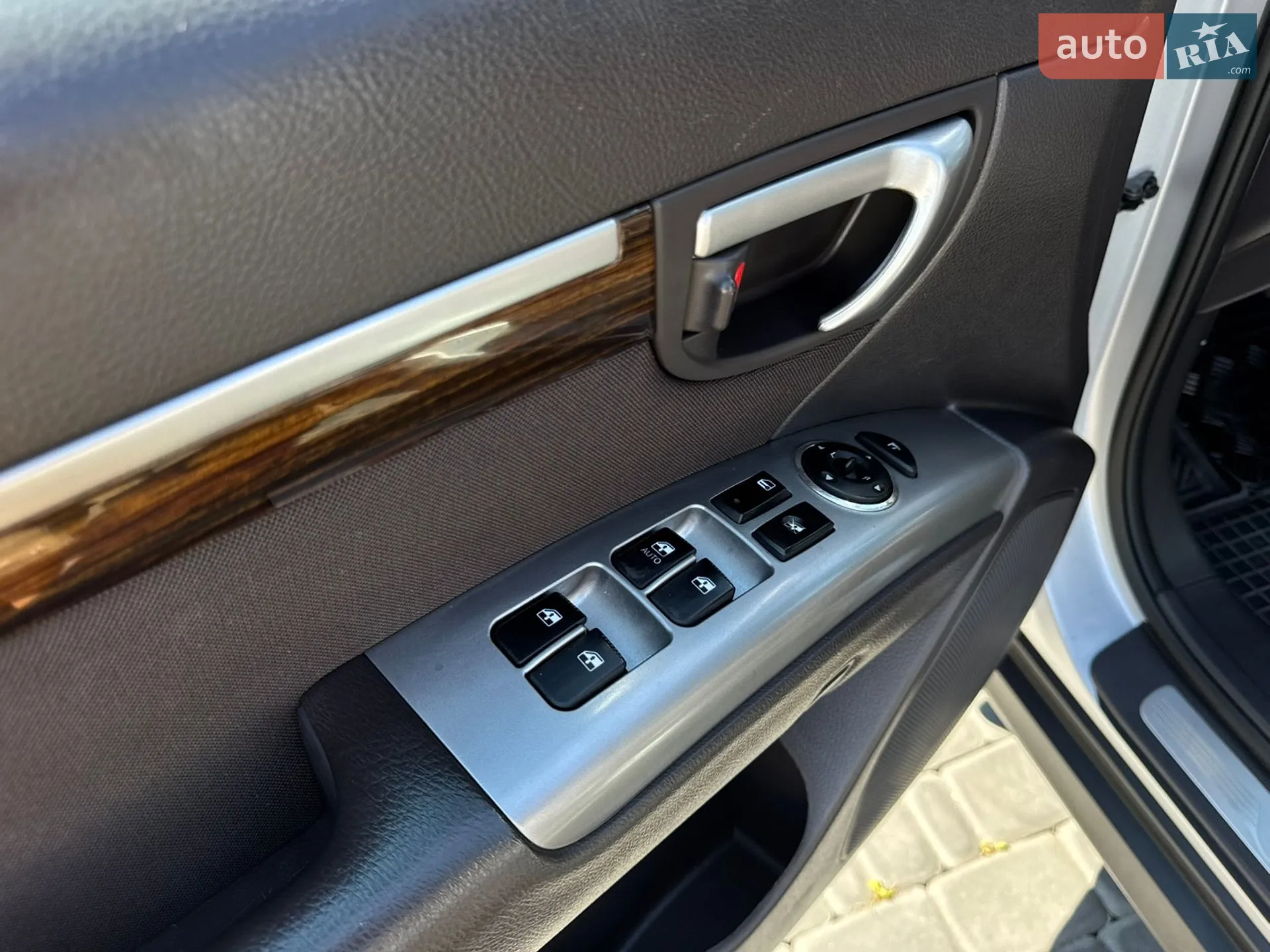 2012 Hyundai Santa Fe - мініатюра 26