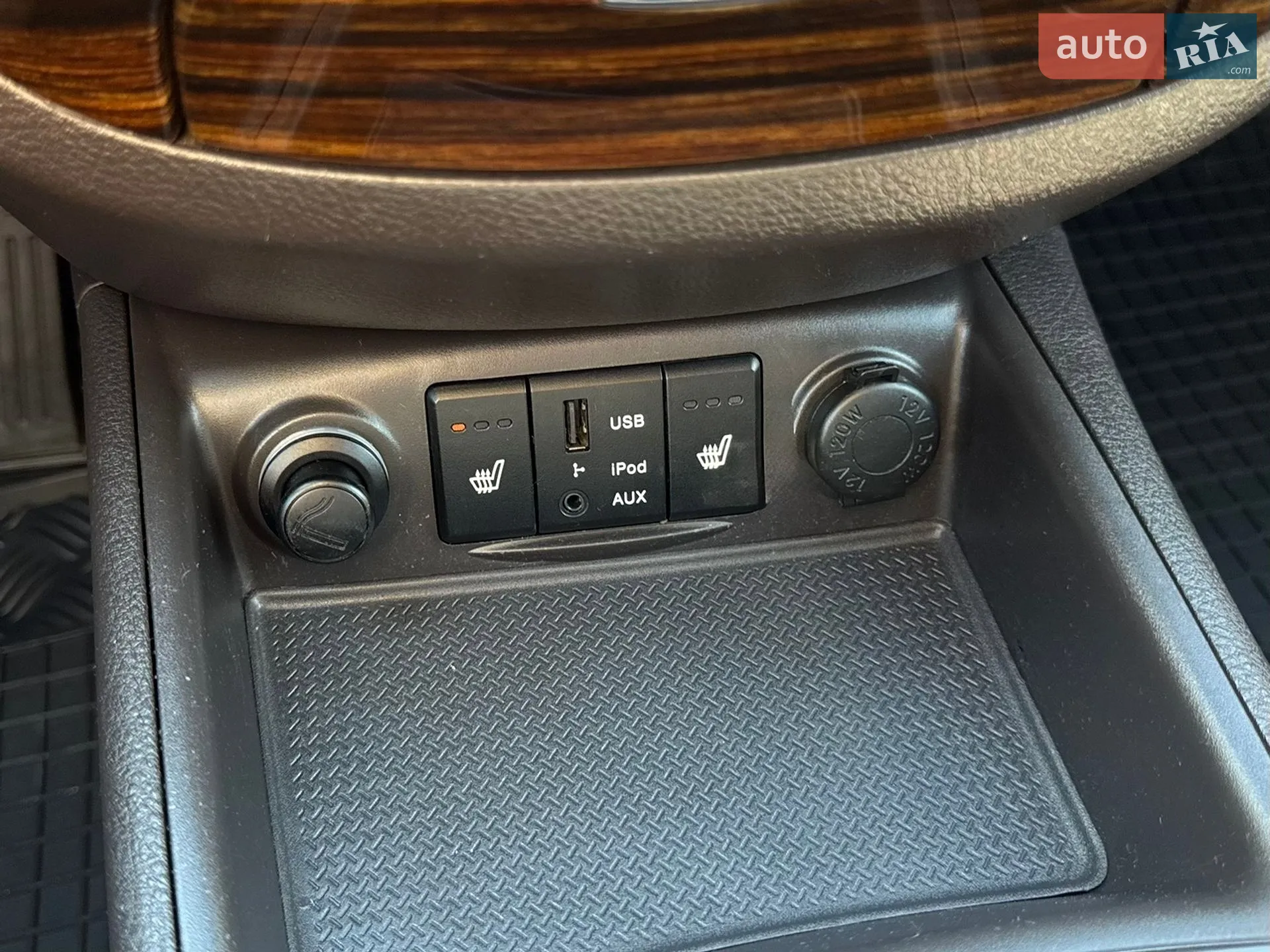 2012 Hyundai Santa Fe - мініатюра 29
