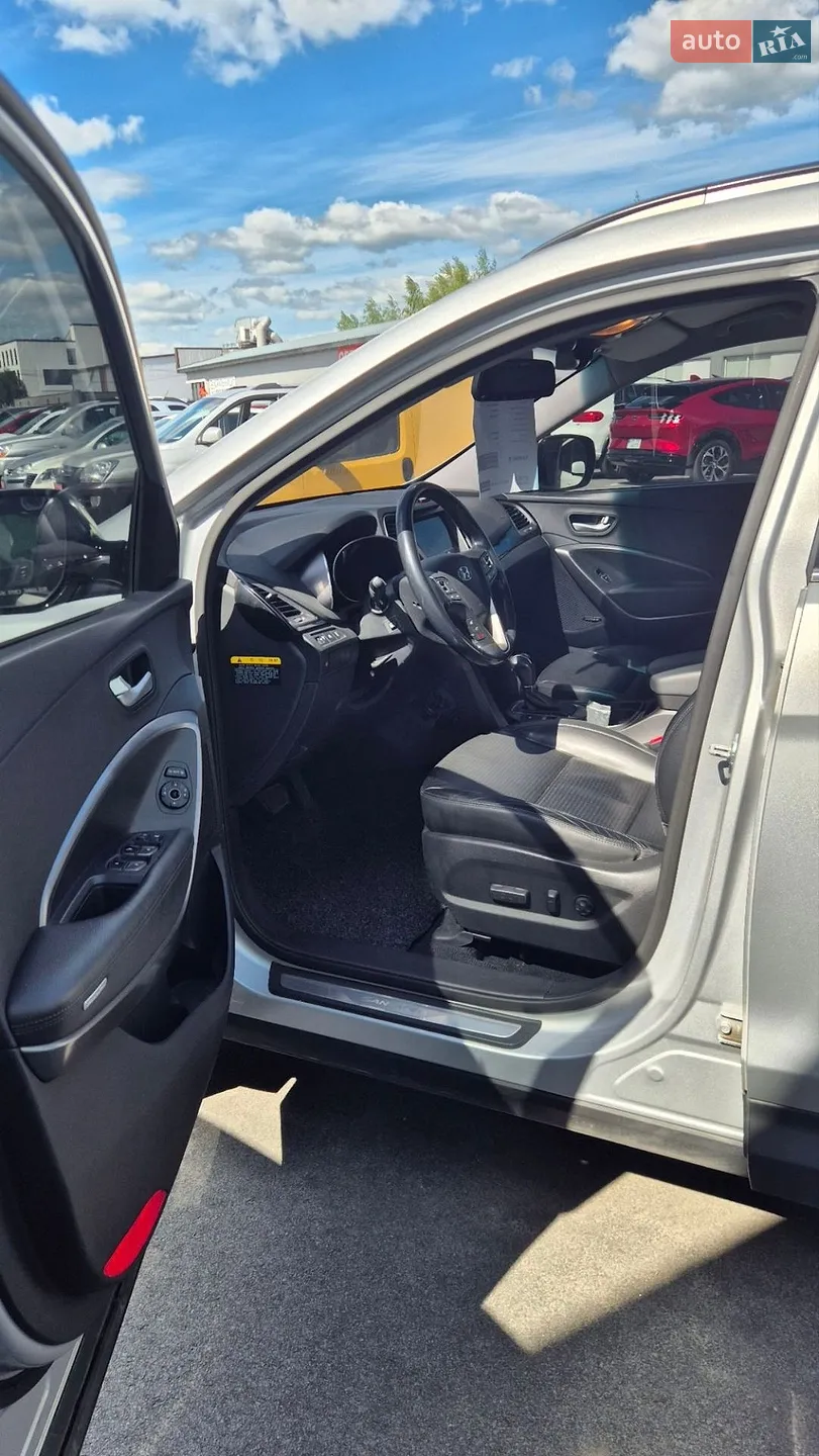2012 Hyundai Santa Fe - мініатюра 23