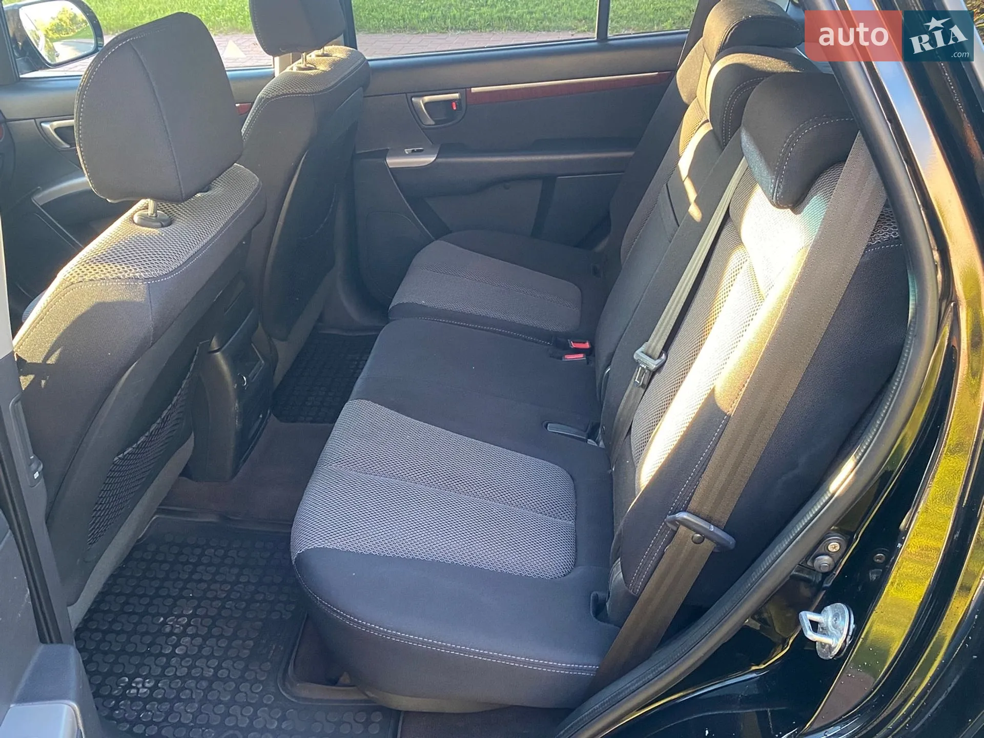 Hyundai Santa FE 2009 VIN KMHSH81WP9U460079 фото оголошення 9 з 10