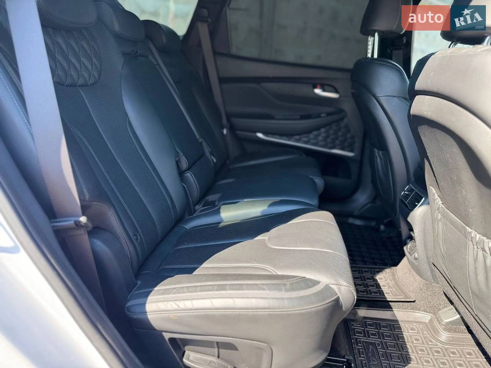 2020 Hyundai Santa Fe - мініатюра 17