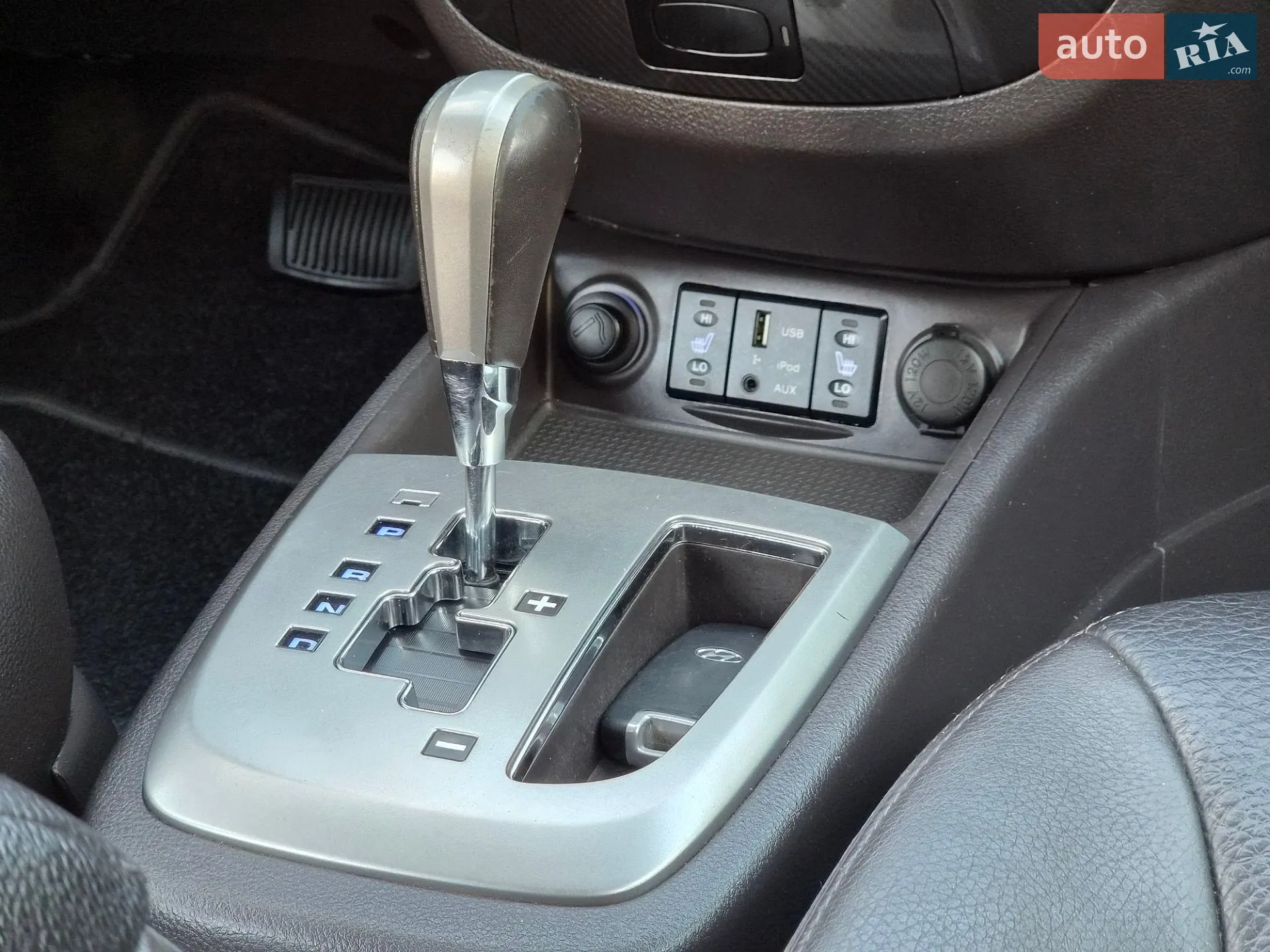 2010 Hyundai Santa Fe - мініатюра 59