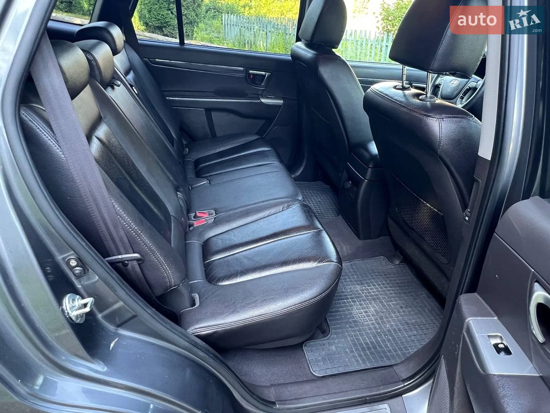 2011 Hyundai Santa Fe - мініатюра 26