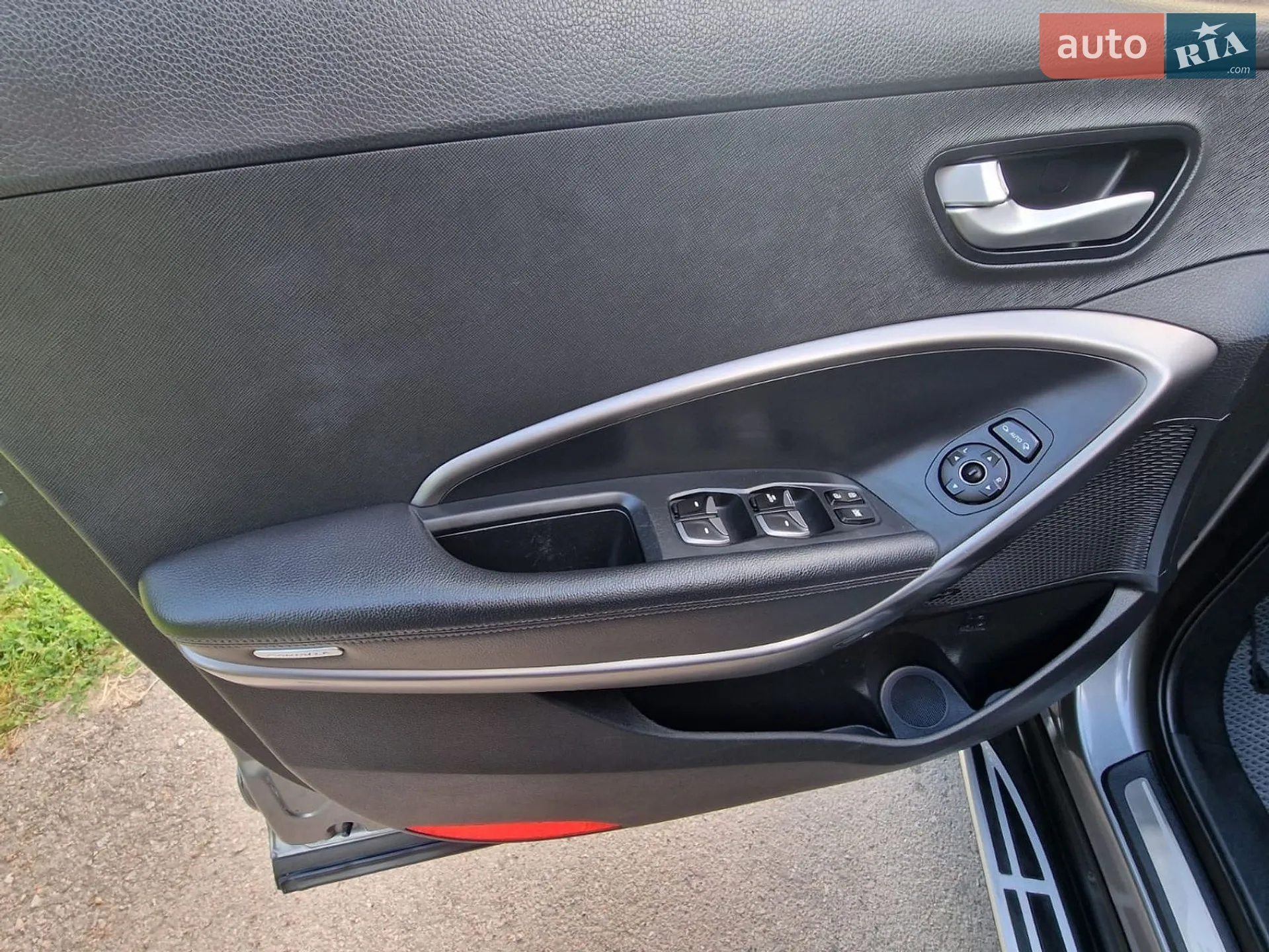 2012 Hyundai Santa Fe - мініатюра 28