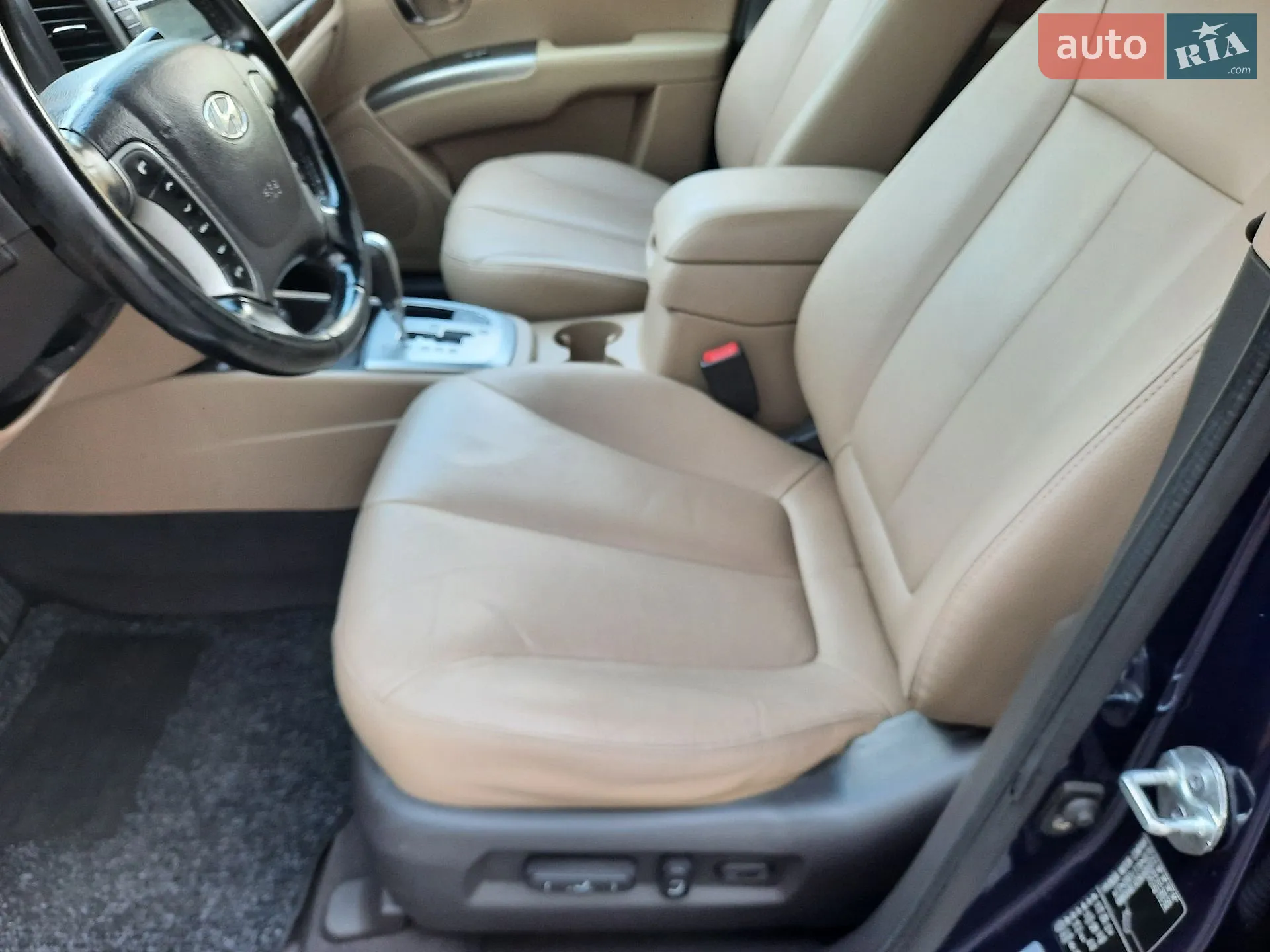 2011 Hyundai Santa Fe - мініатюра 40