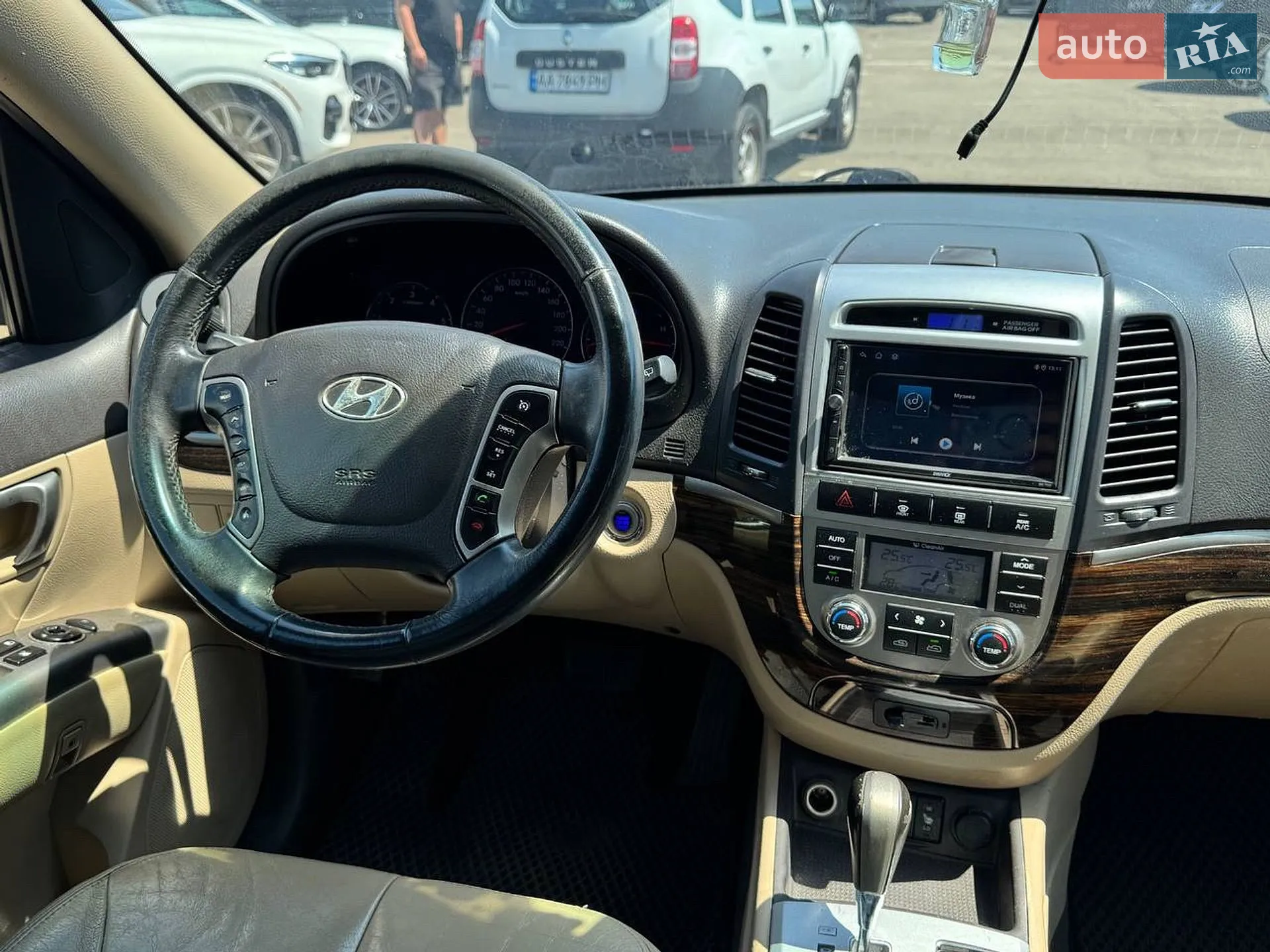 2011 Hyundai Santa Fe - мініатюра 15