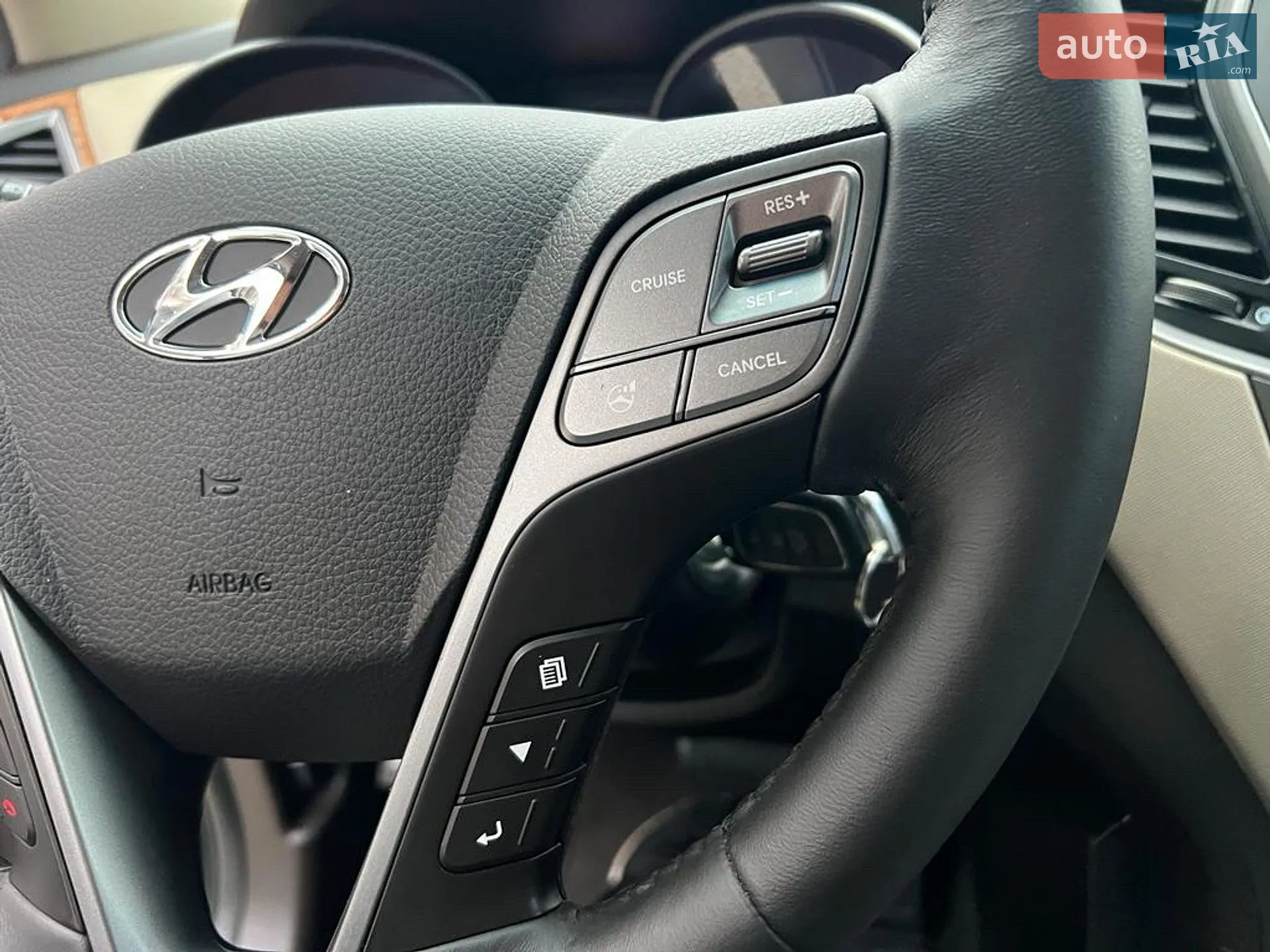 2015 Hyundai Santa Fe - мініатюра 18