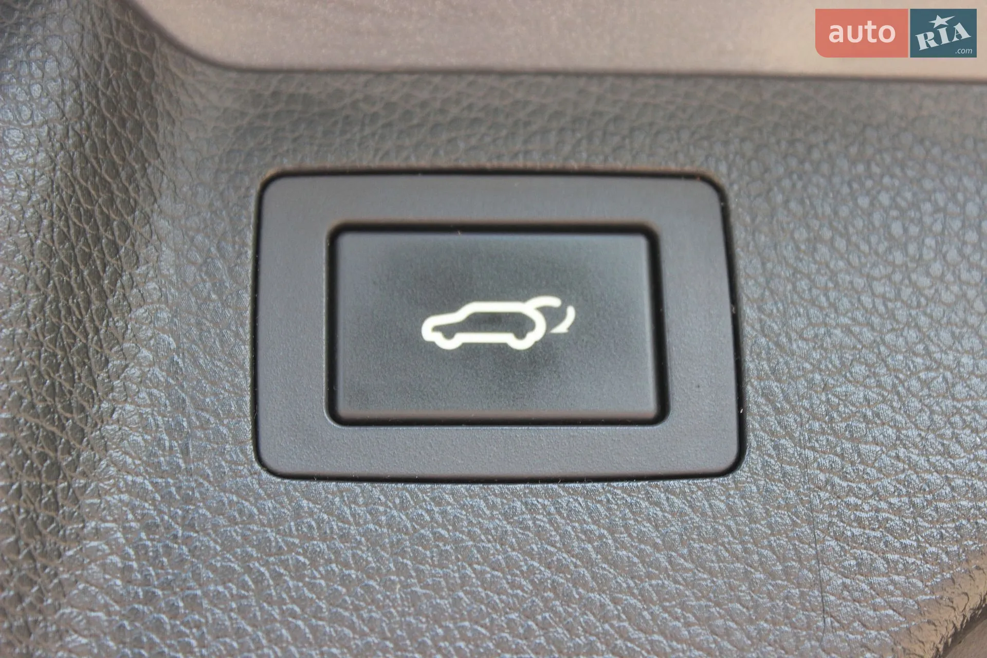 2015 Hyundai Santa Fe - мініатюра 19