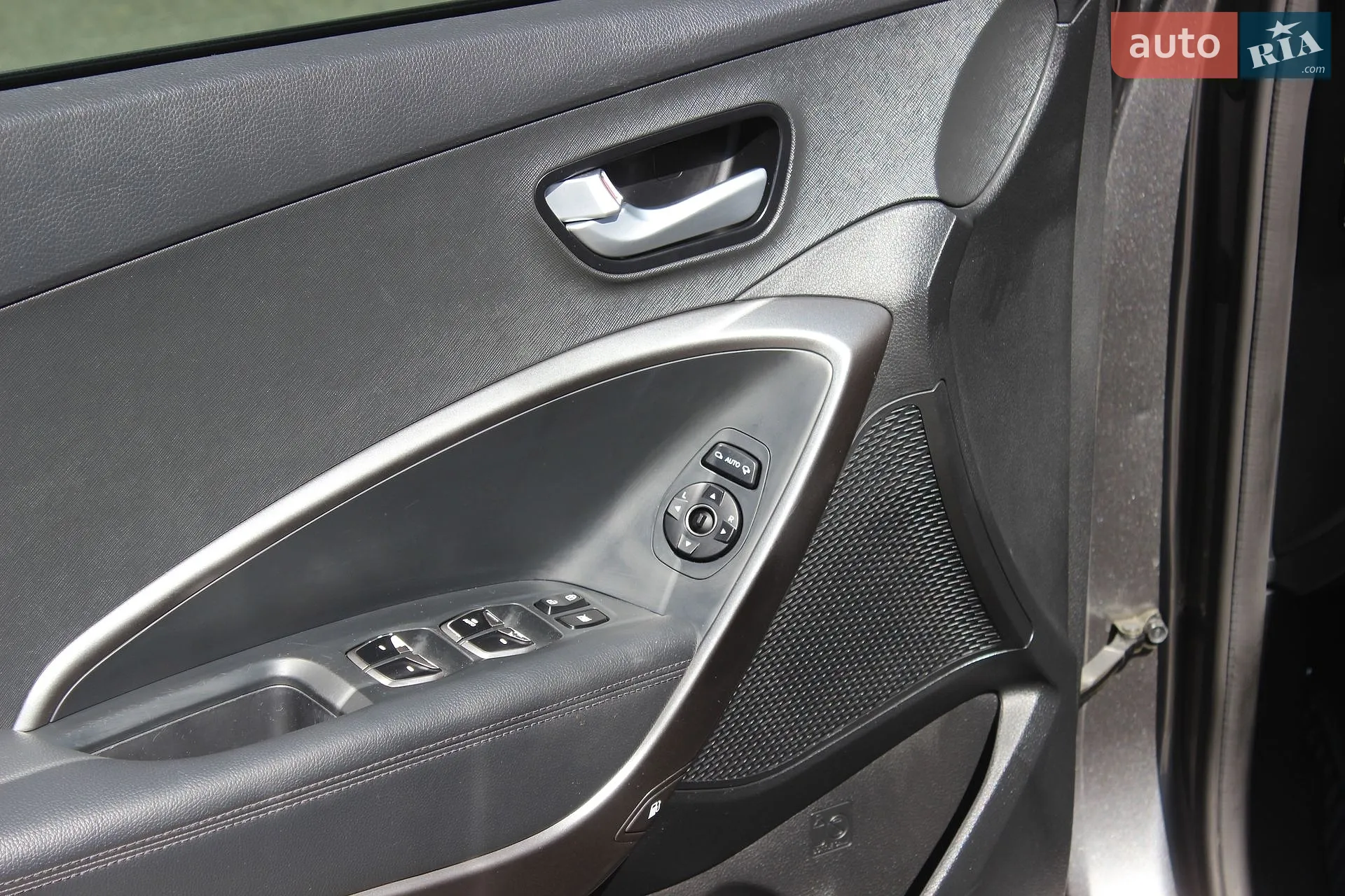 2015 Hyundai Santa Fe - мініатюра 22