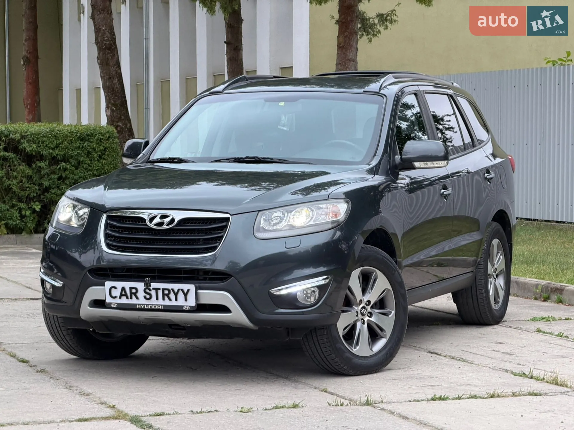 2011 Hyundai Santa Fe - мініатюра 14