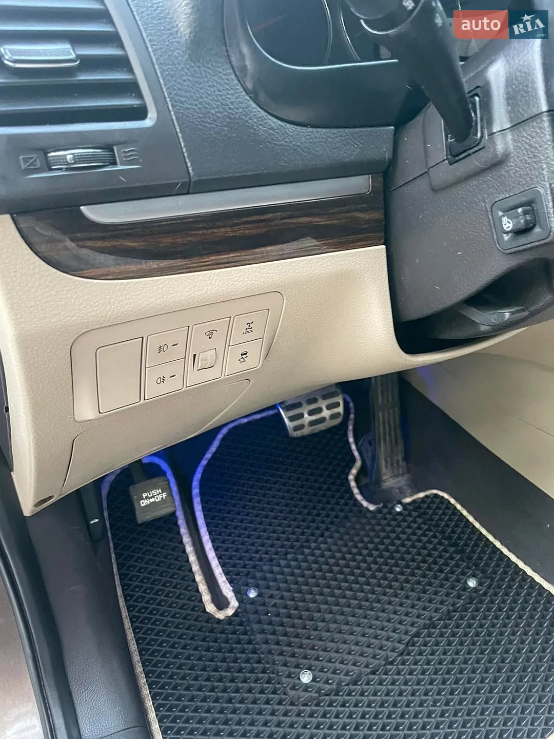 2012 Hyundai Santa Fe - мініатюра 8