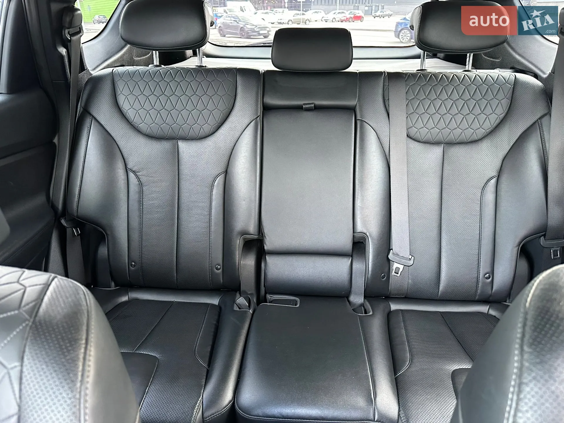 2019 Hyundai Santa Fe - мініатюра 38