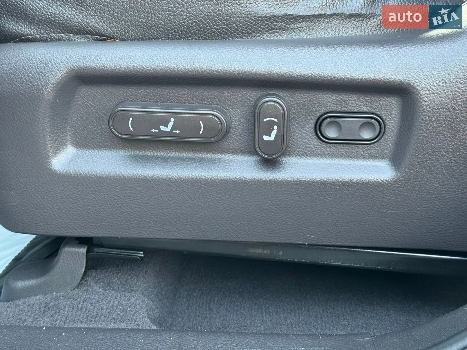 2011 Hyundai Santa Fe - мініатюра 13