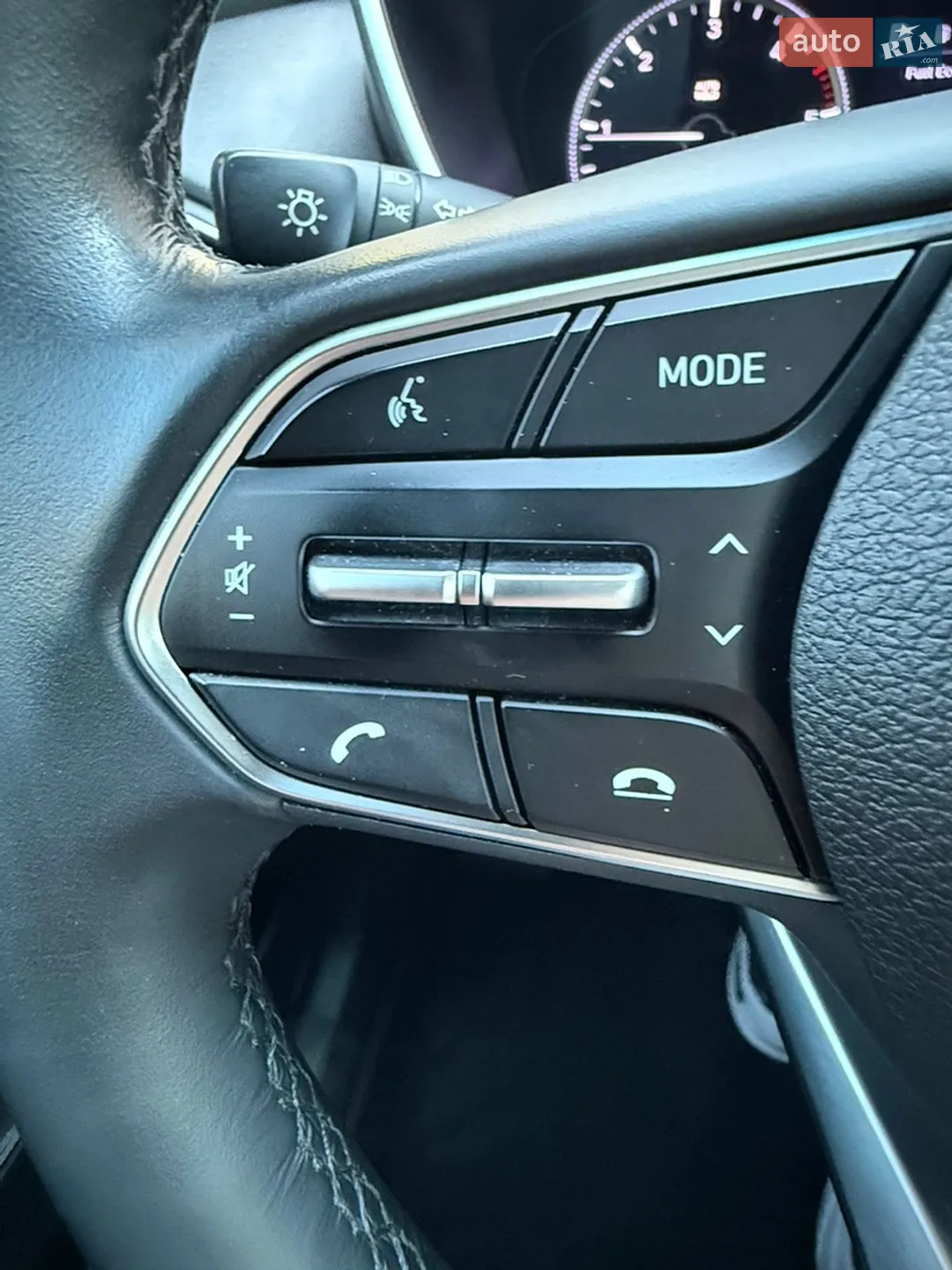 2018 Hyundai Santa Fe - мініатюра 19