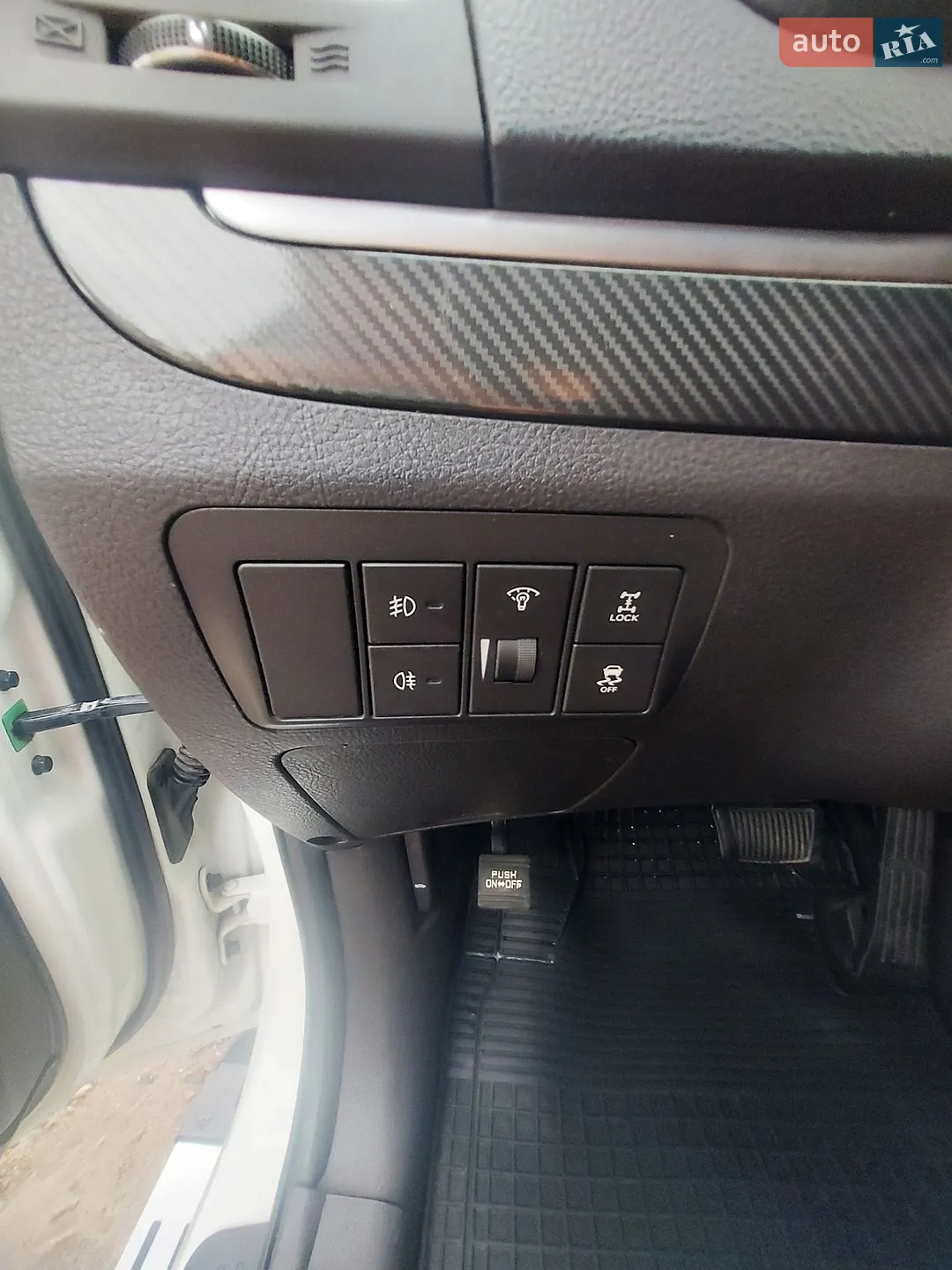 2011 Hyundai Santa Fe - мініатюра 28