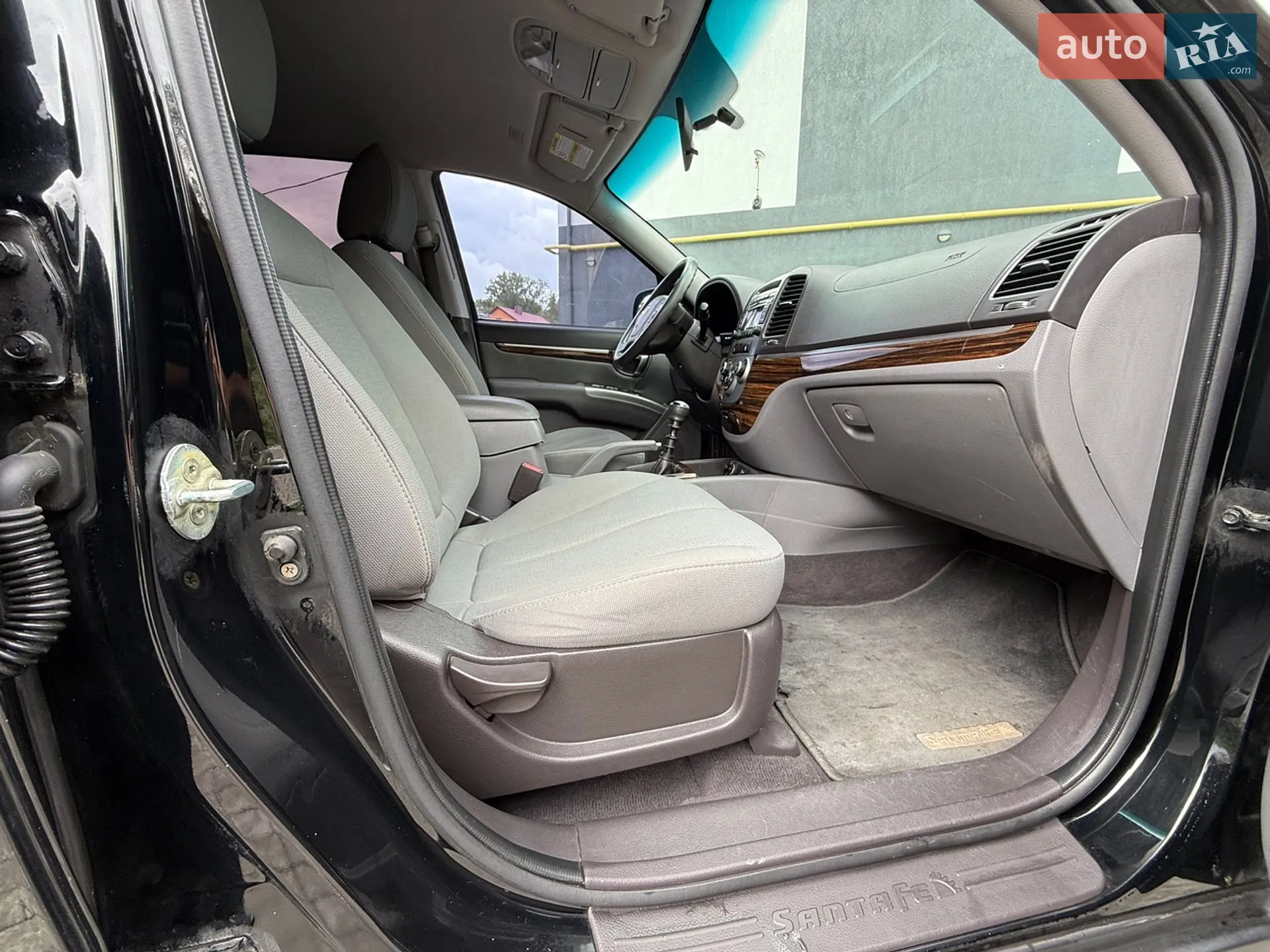 2010 Hyundai Santa Fe - мініатюра 31
