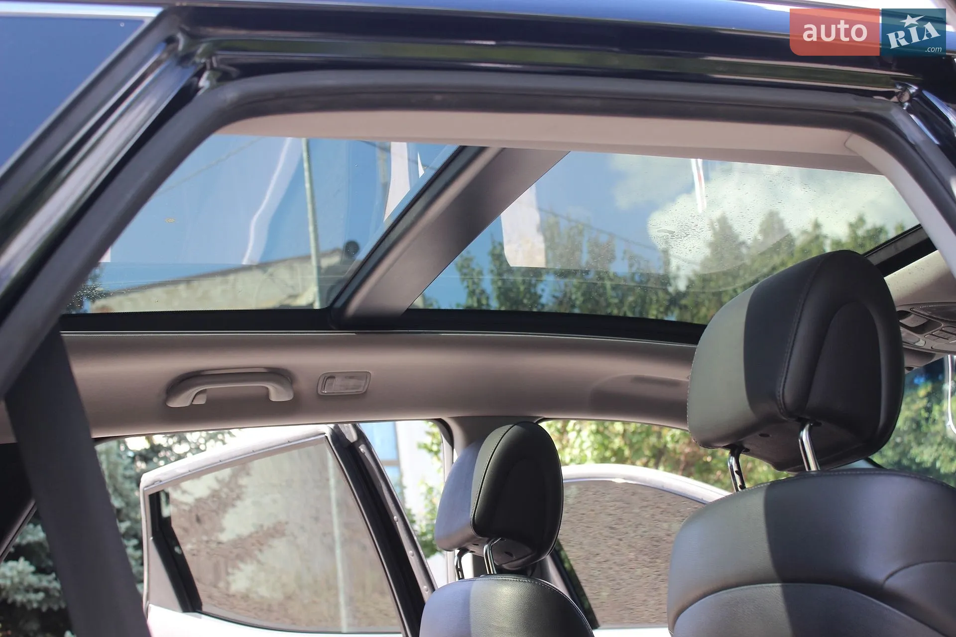 2012 Hyundai Santa Fe - мініатюра 29