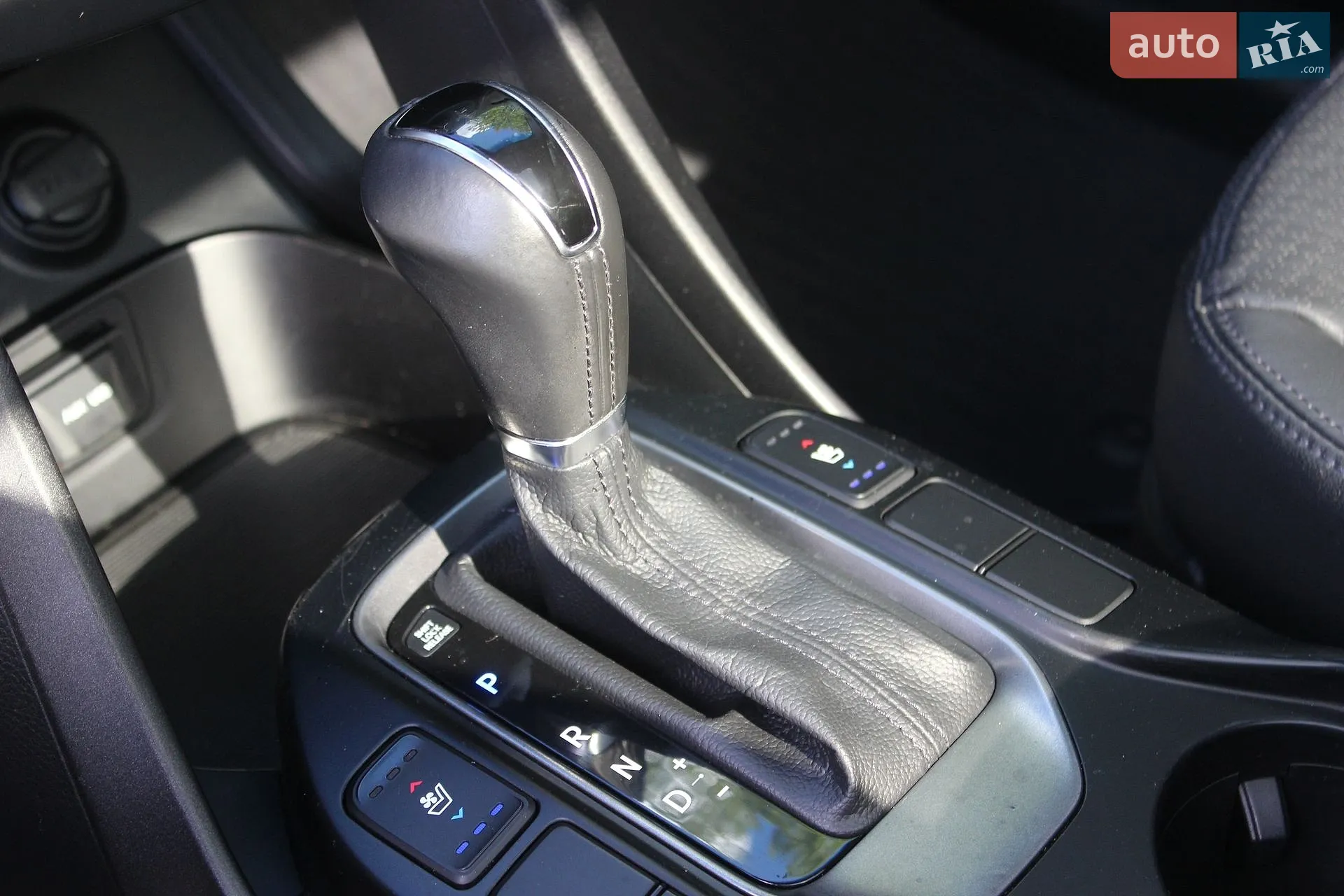 2012 Hyundai Santa Fe - мініатюра 43