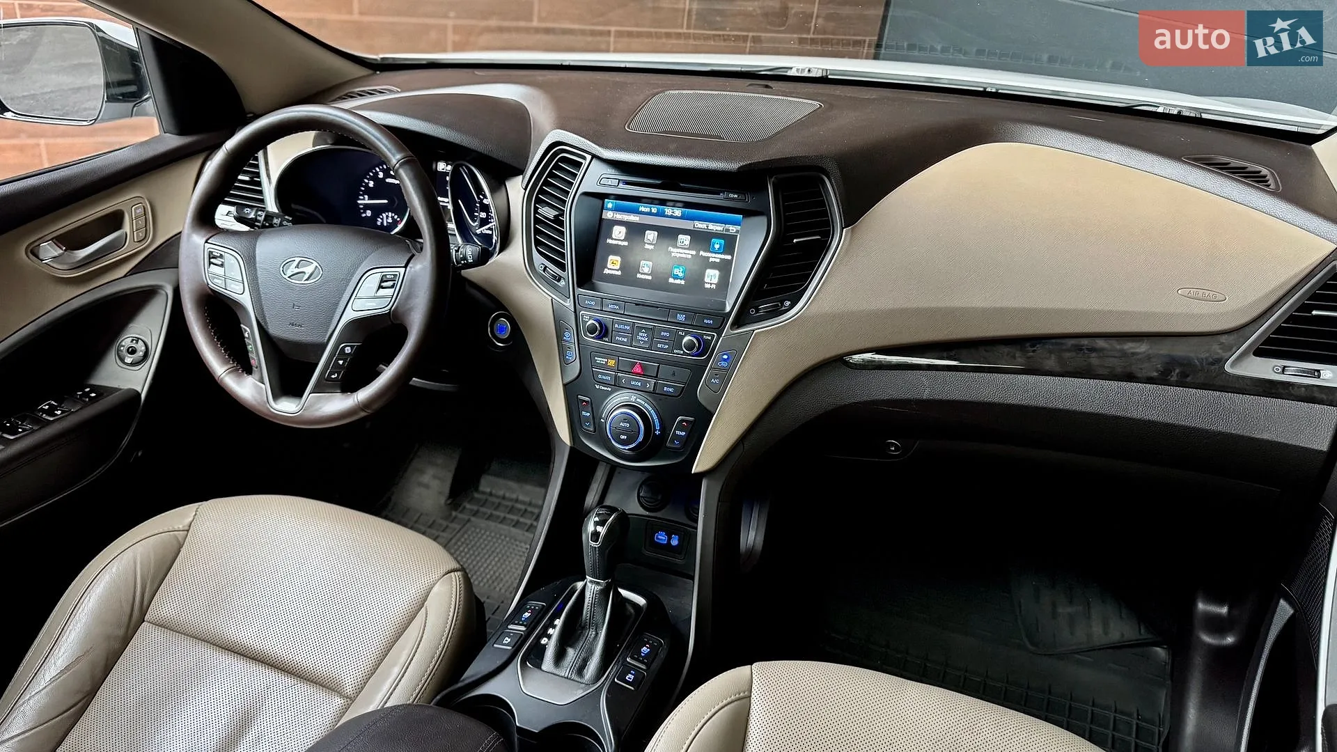 2016 Hyundai Santa Fe - мініатюра 15