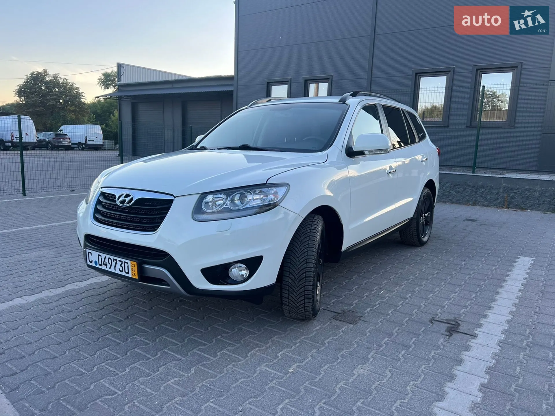2011 Hyundai Santa Fe - мініатюра 2