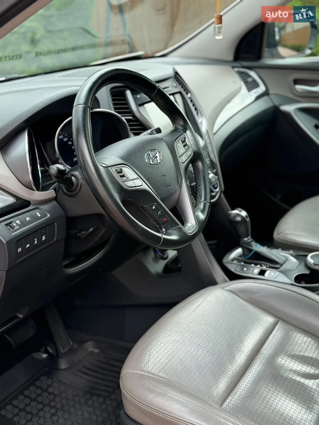 2014 Hyundai Santa Fe - мініатюра 17