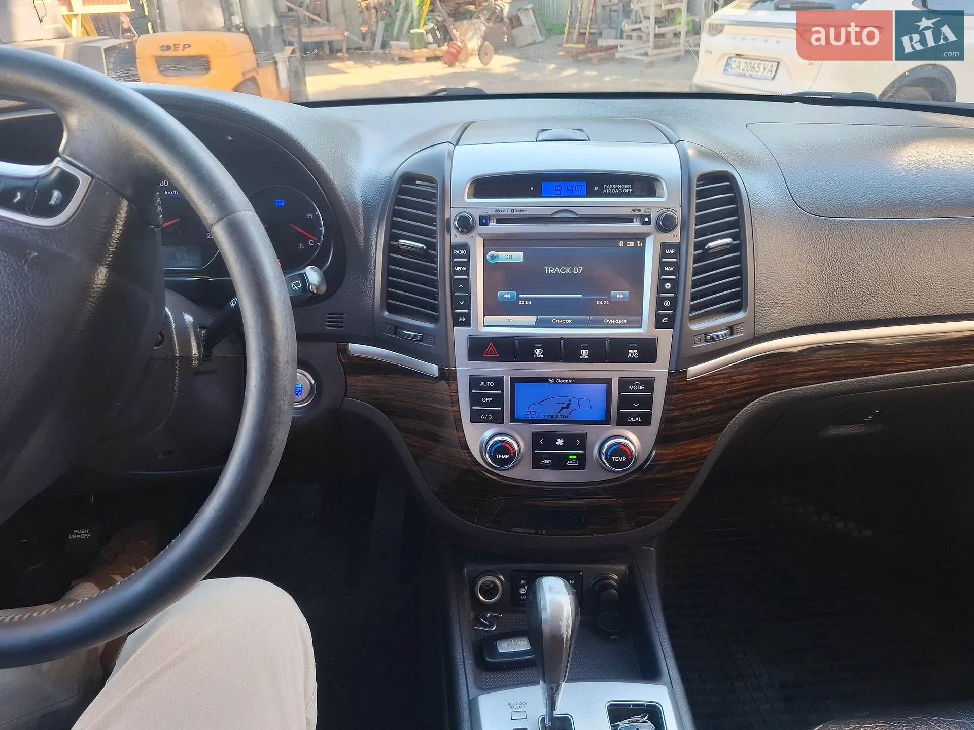 2011 Hyundai Santa Fe - мініатюра 12