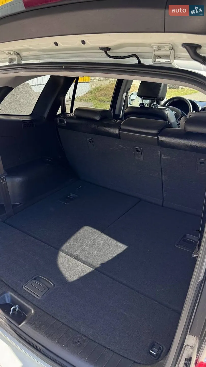 2011 Hyundai Santa Fe - мініатюра 28