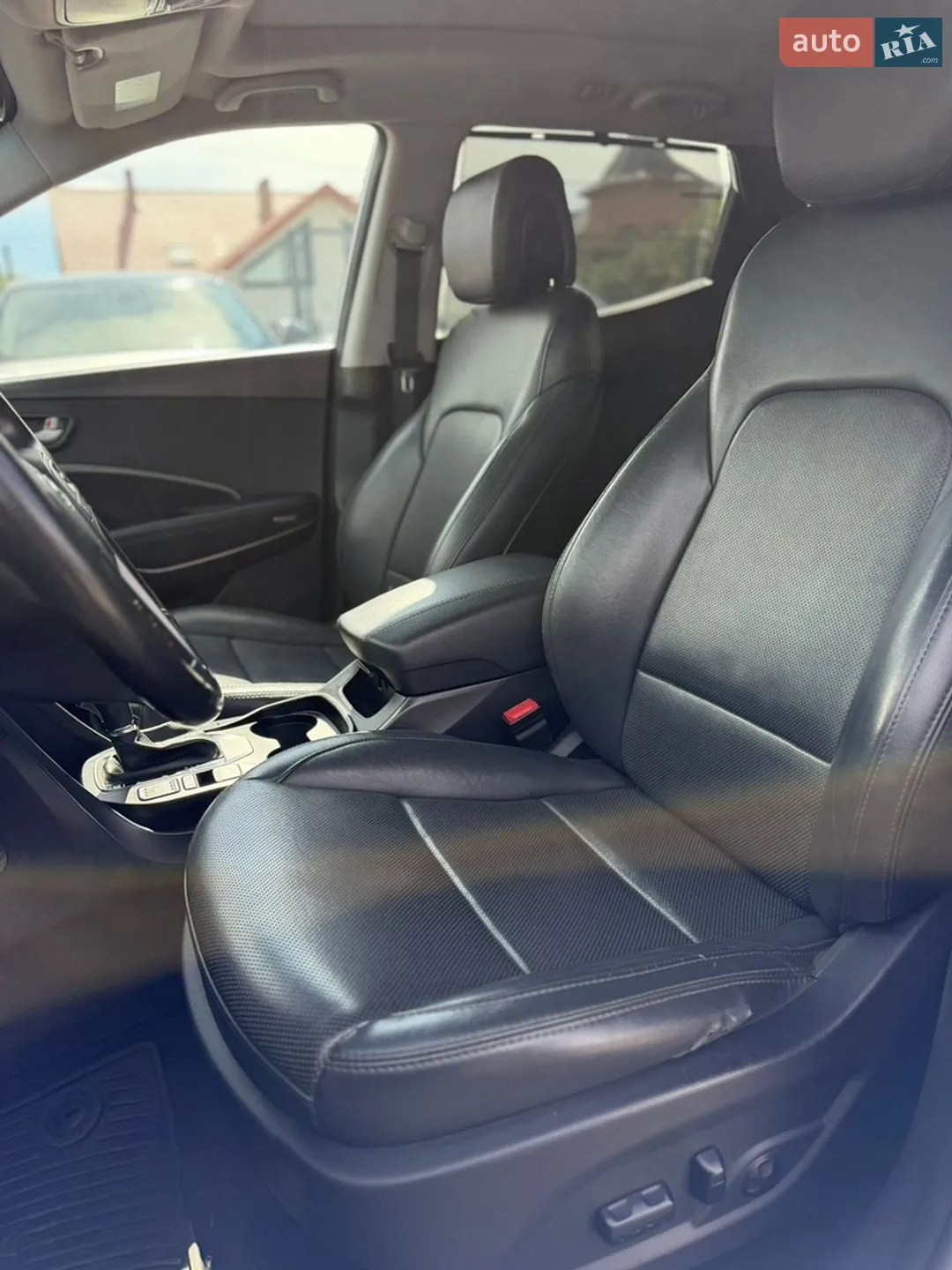 2016 Hyundai Santa Fe - мініатюра 20