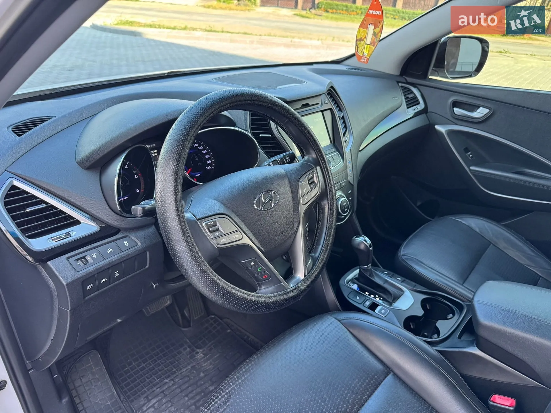 2013 Hyundai Santa Fe - мініатюра 17