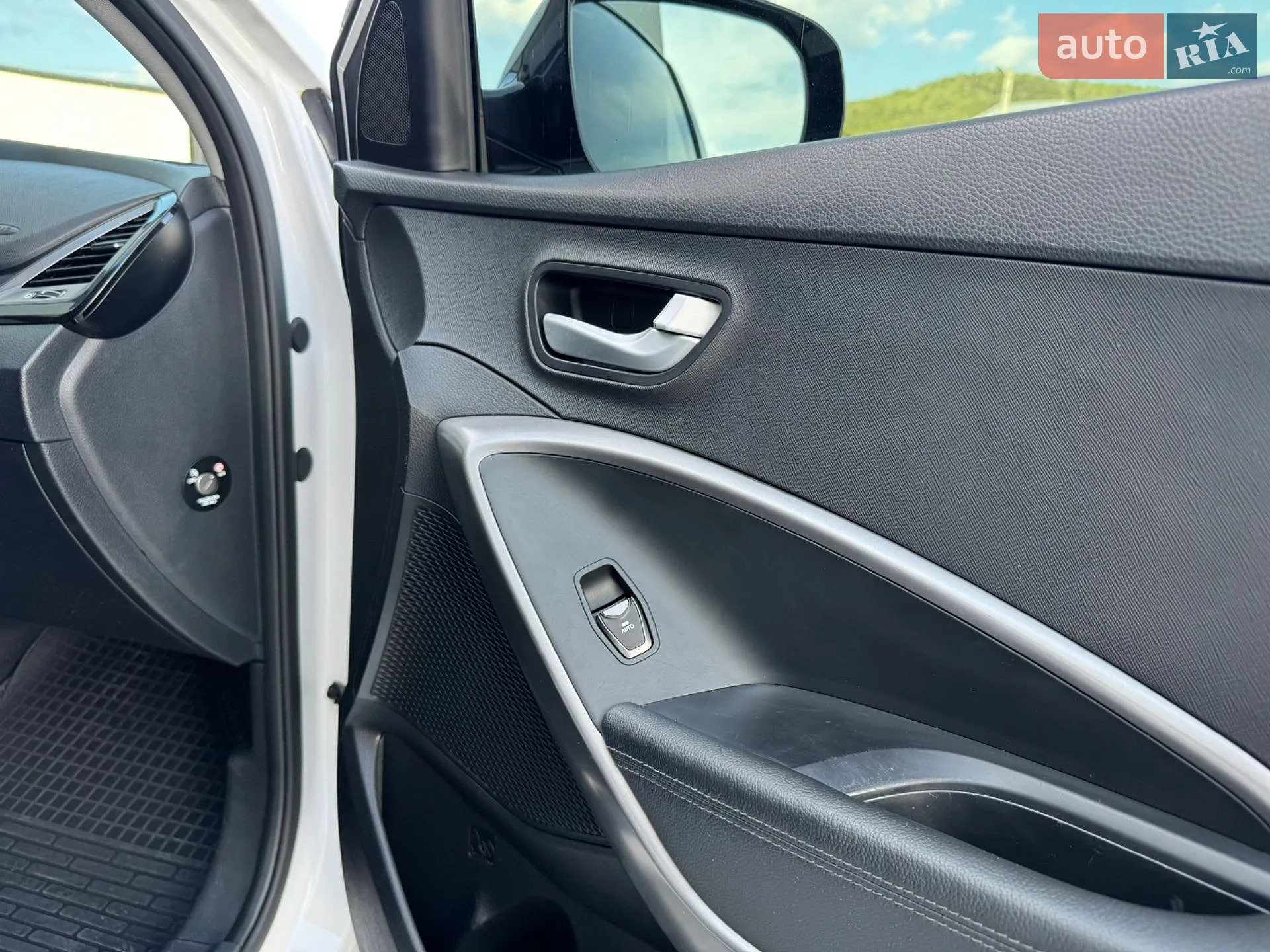2013 Hyundai Santa Fe - мініатюра 39