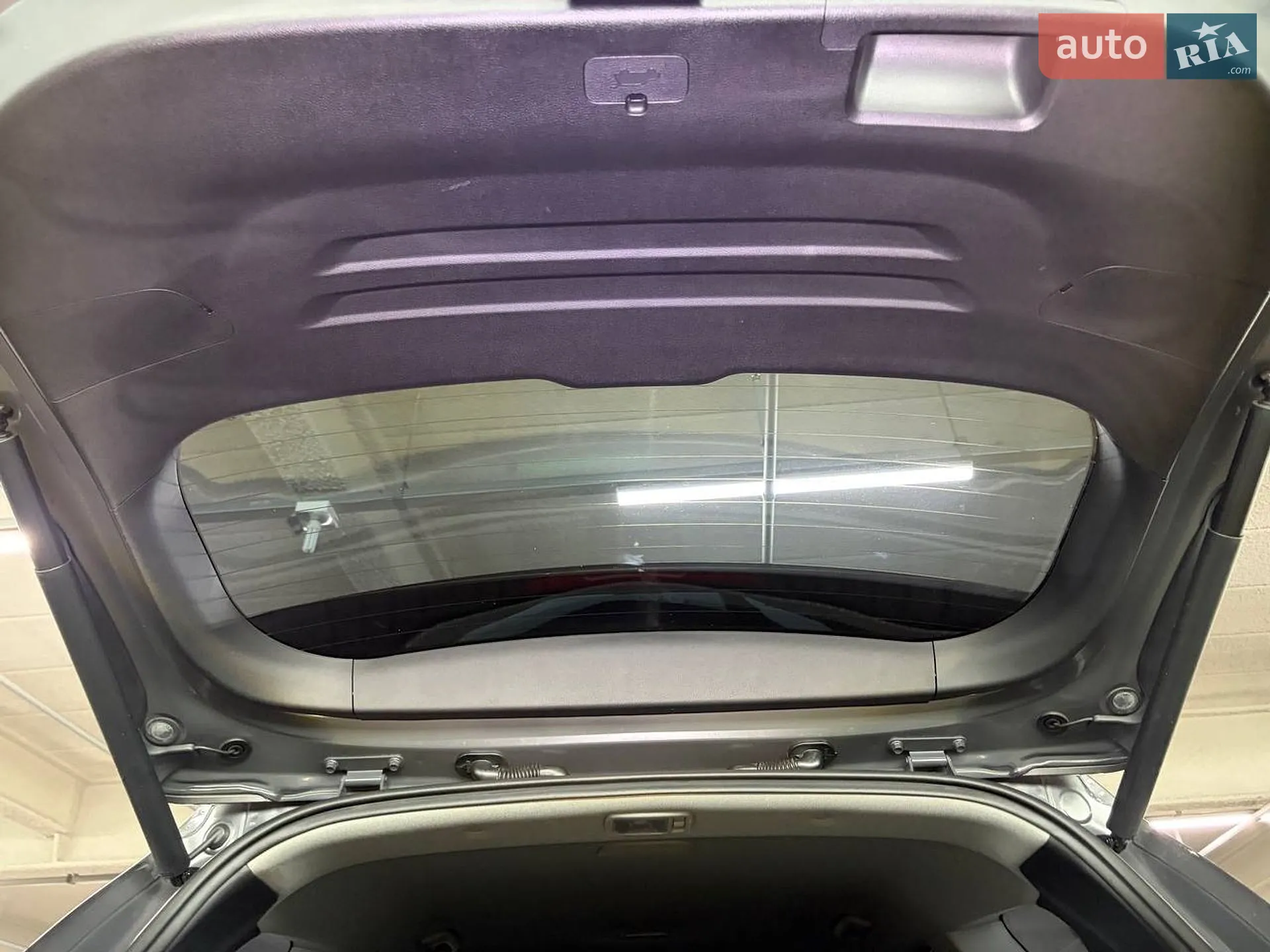 Hyundai Santa FE 2020 VIN KMHS381HGMU335120 фото оголошення 35 з 37
