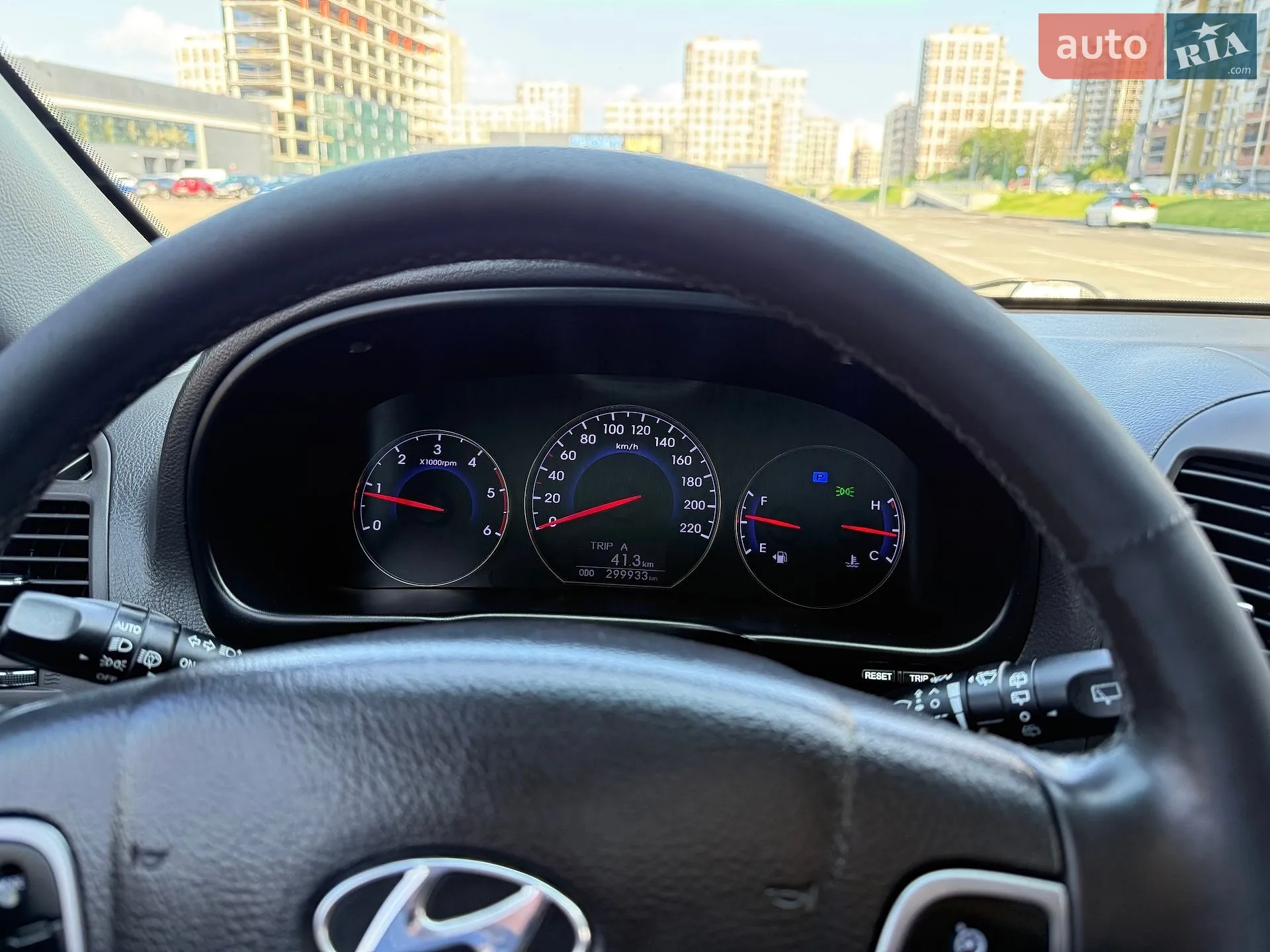 2011 Hyundai Santa Fe - мініатюра 12
